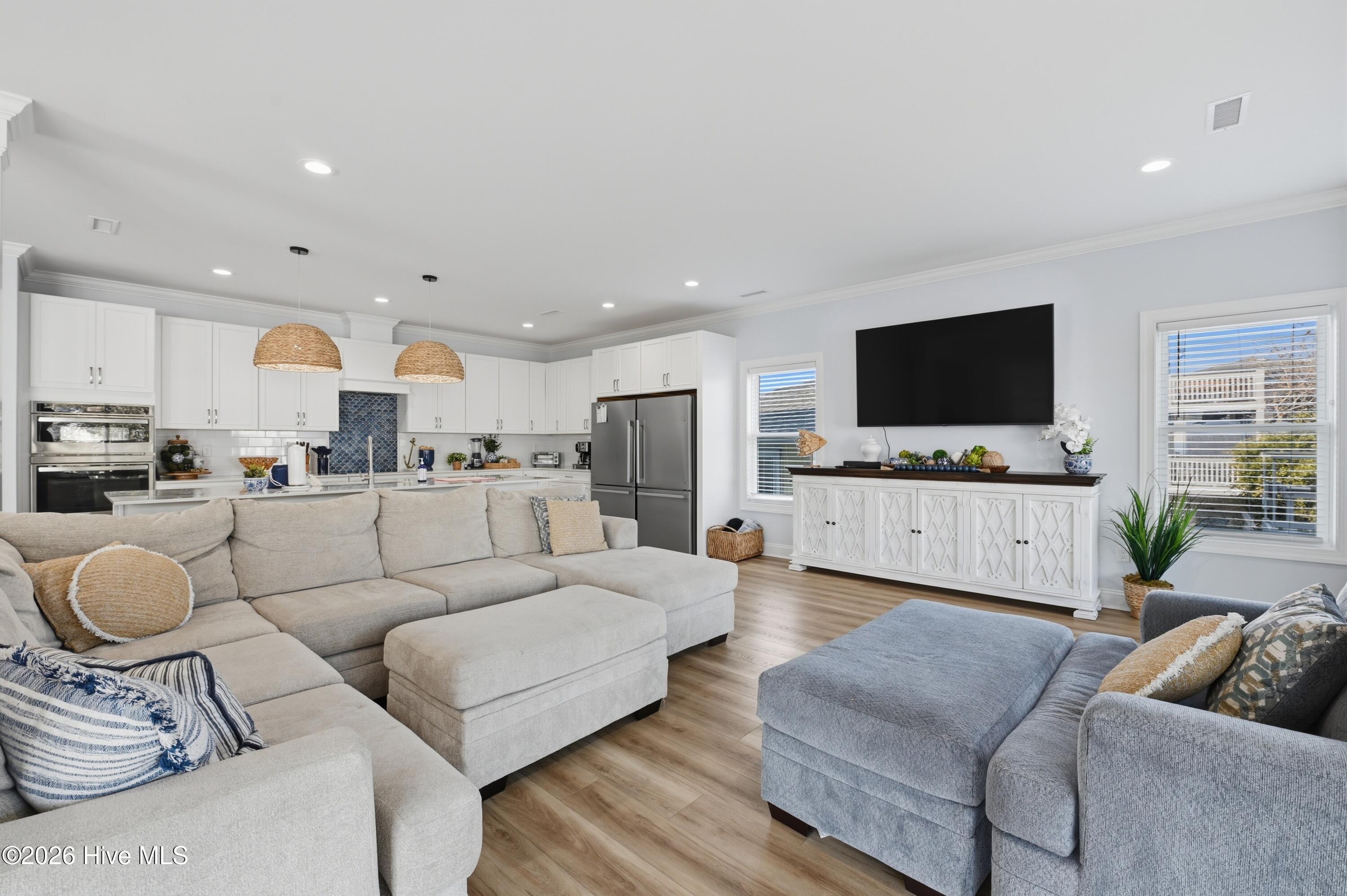 1617 S Shore Drive Property Photo 14
