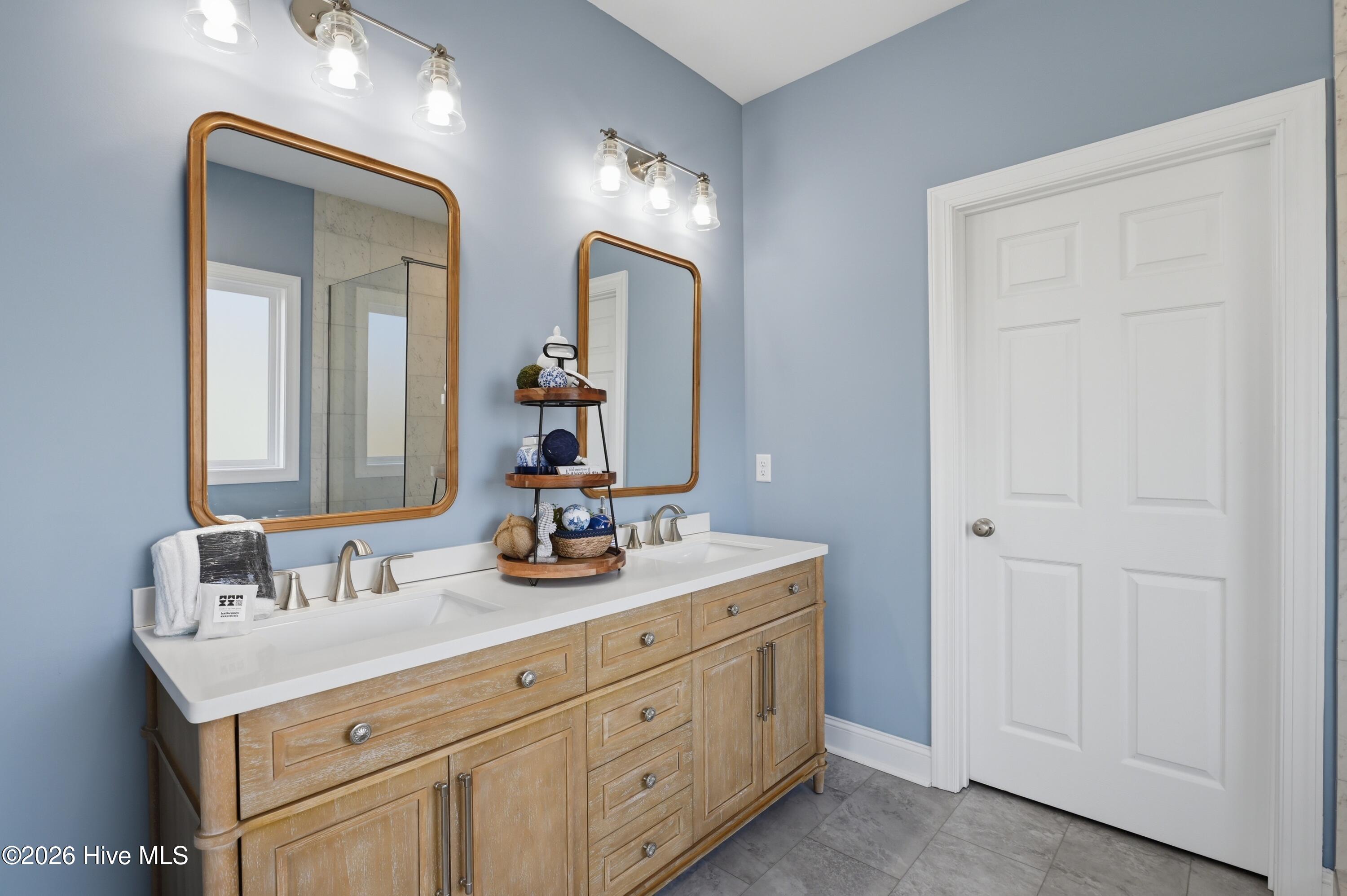 1617 S Shore Drive Property Photo 24