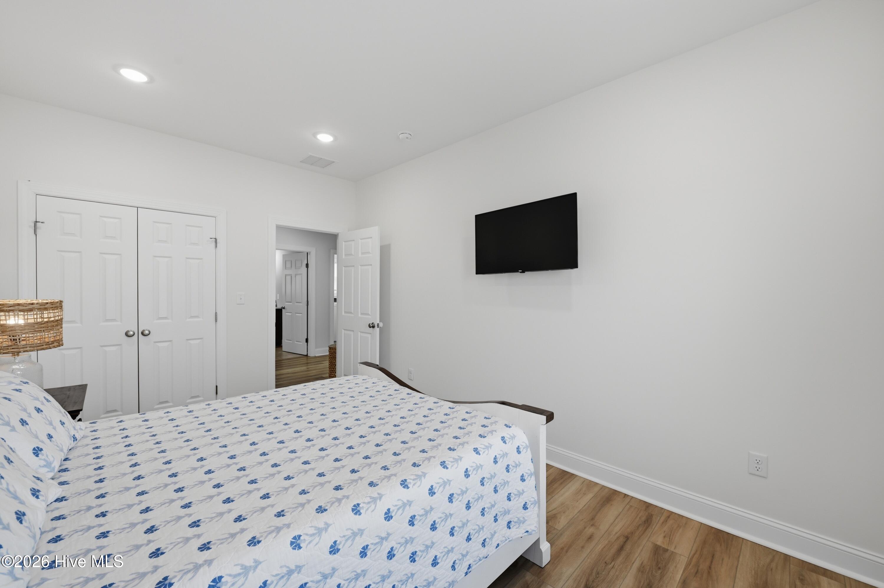 1617 S Shore Drive Property Photo 37
