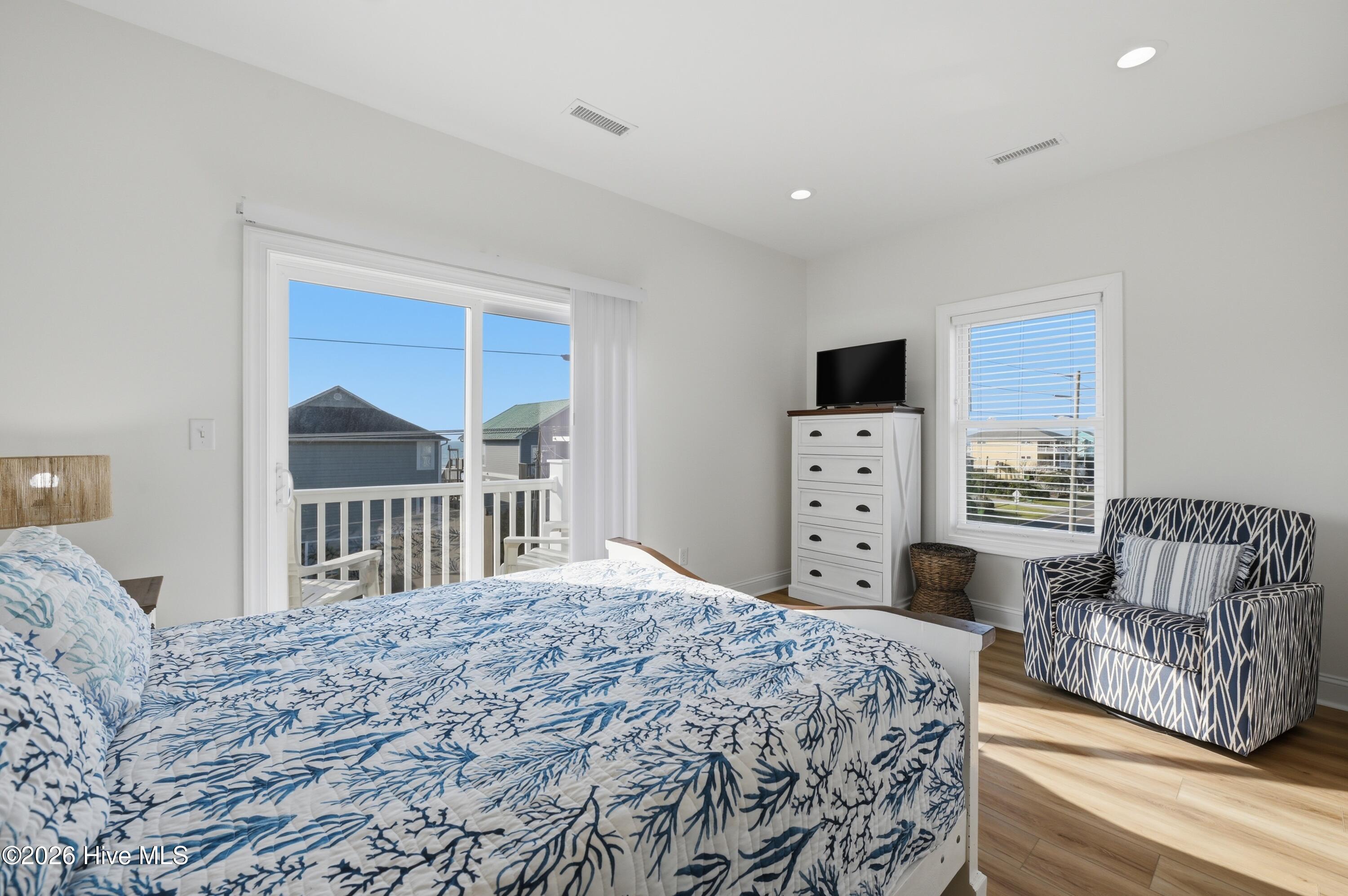 1617 S Shore Drive Property Photo 44