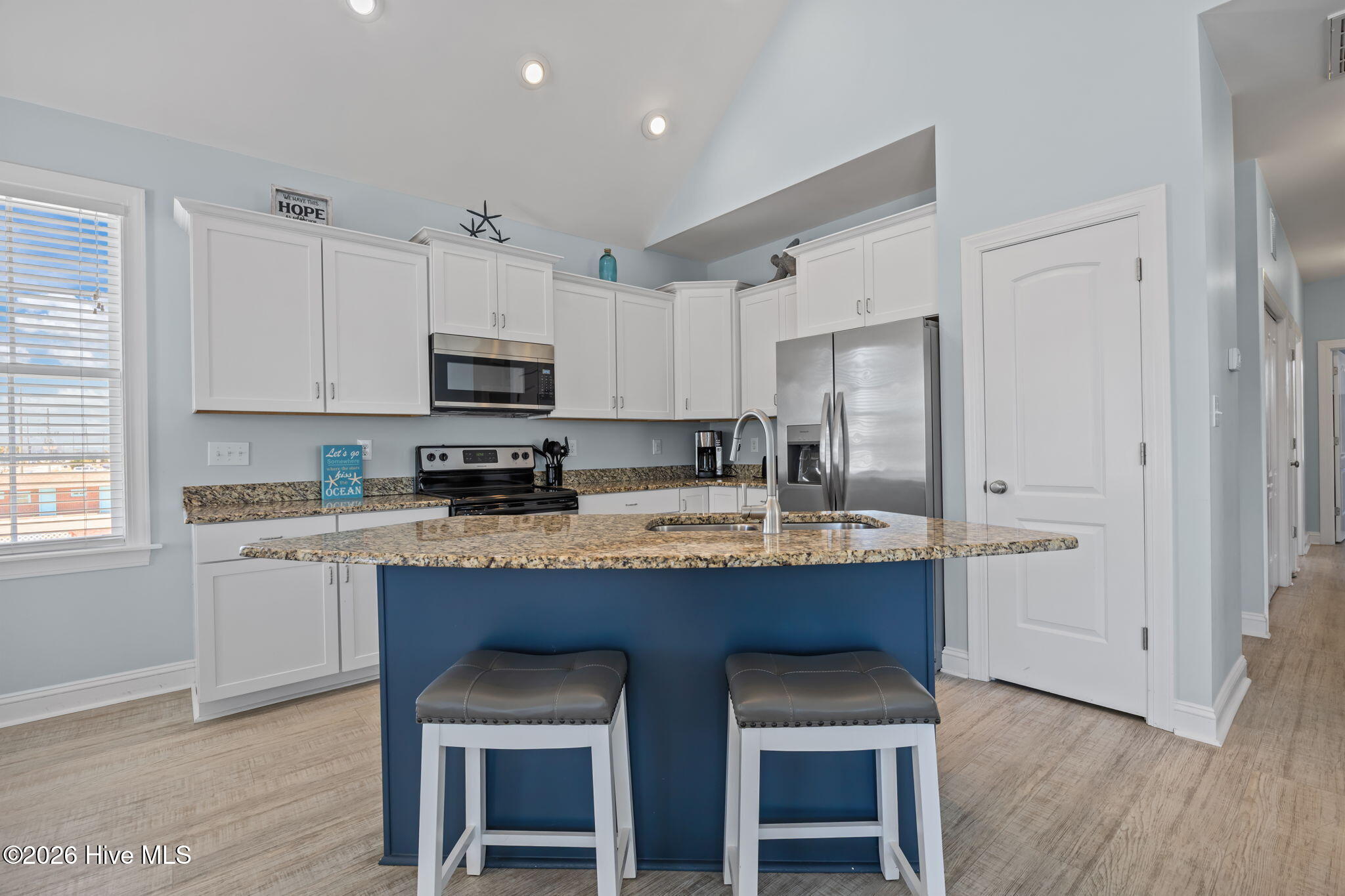 115 E Bogue Boulevard Property Photo 6
