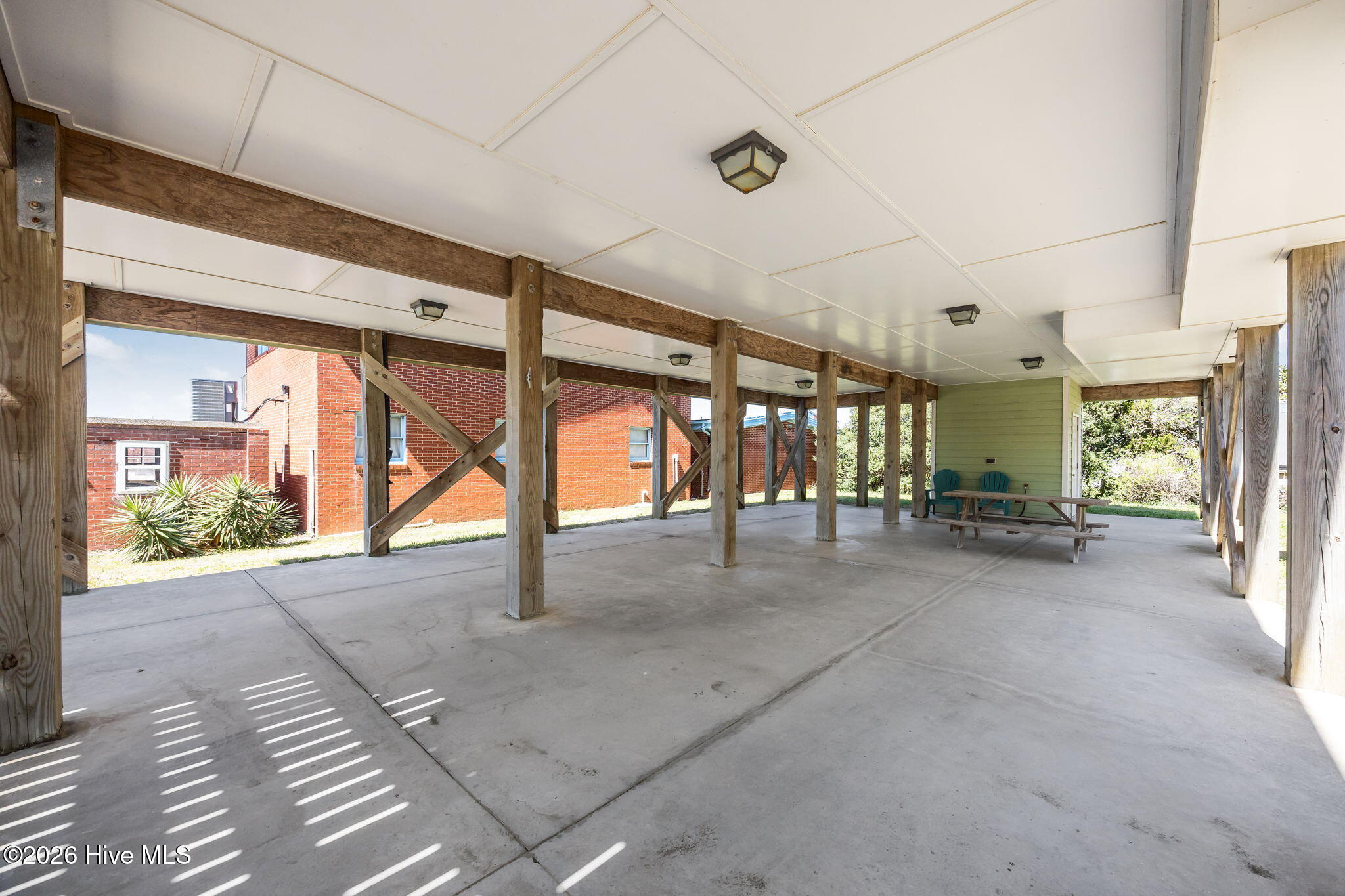 115 E Bogue Boulevard Property Photo 29