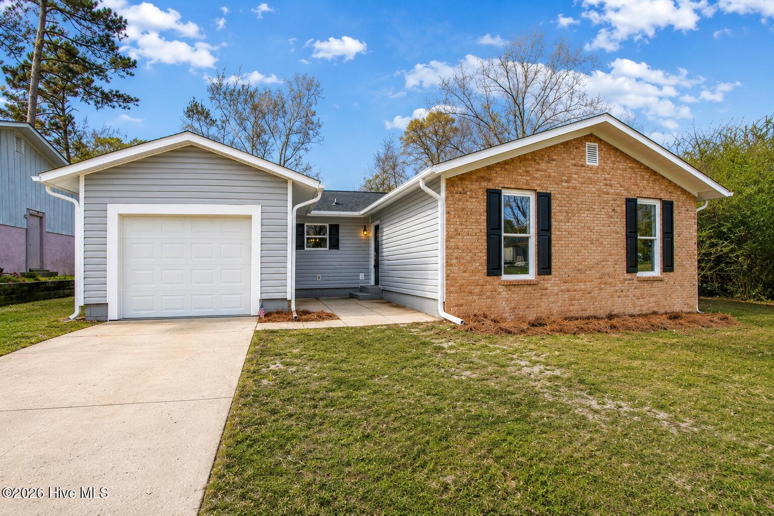 119 Shadow Brook Drive Property Photo 1