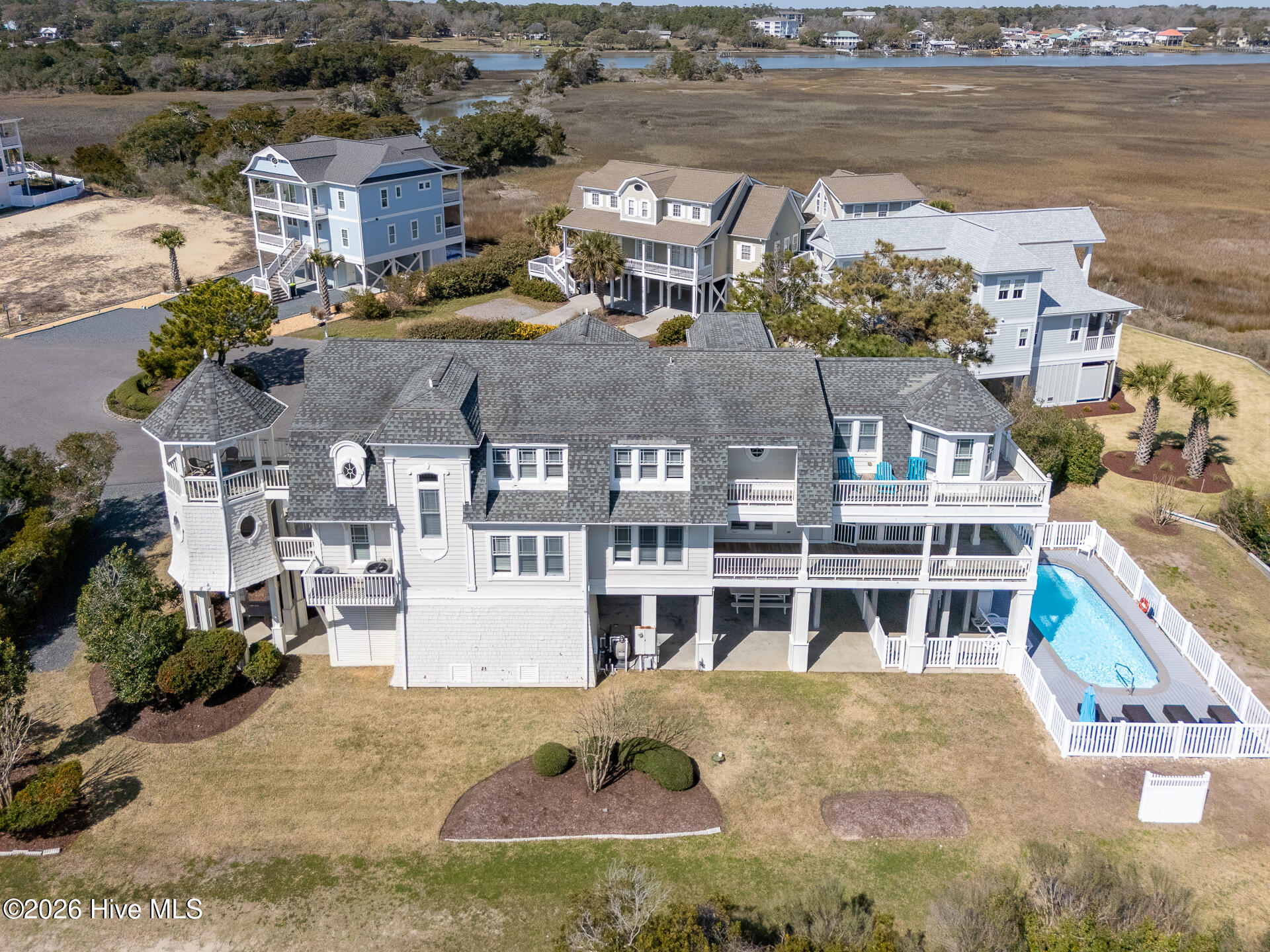 1032 Tide Ridge Drive Property Photo 1