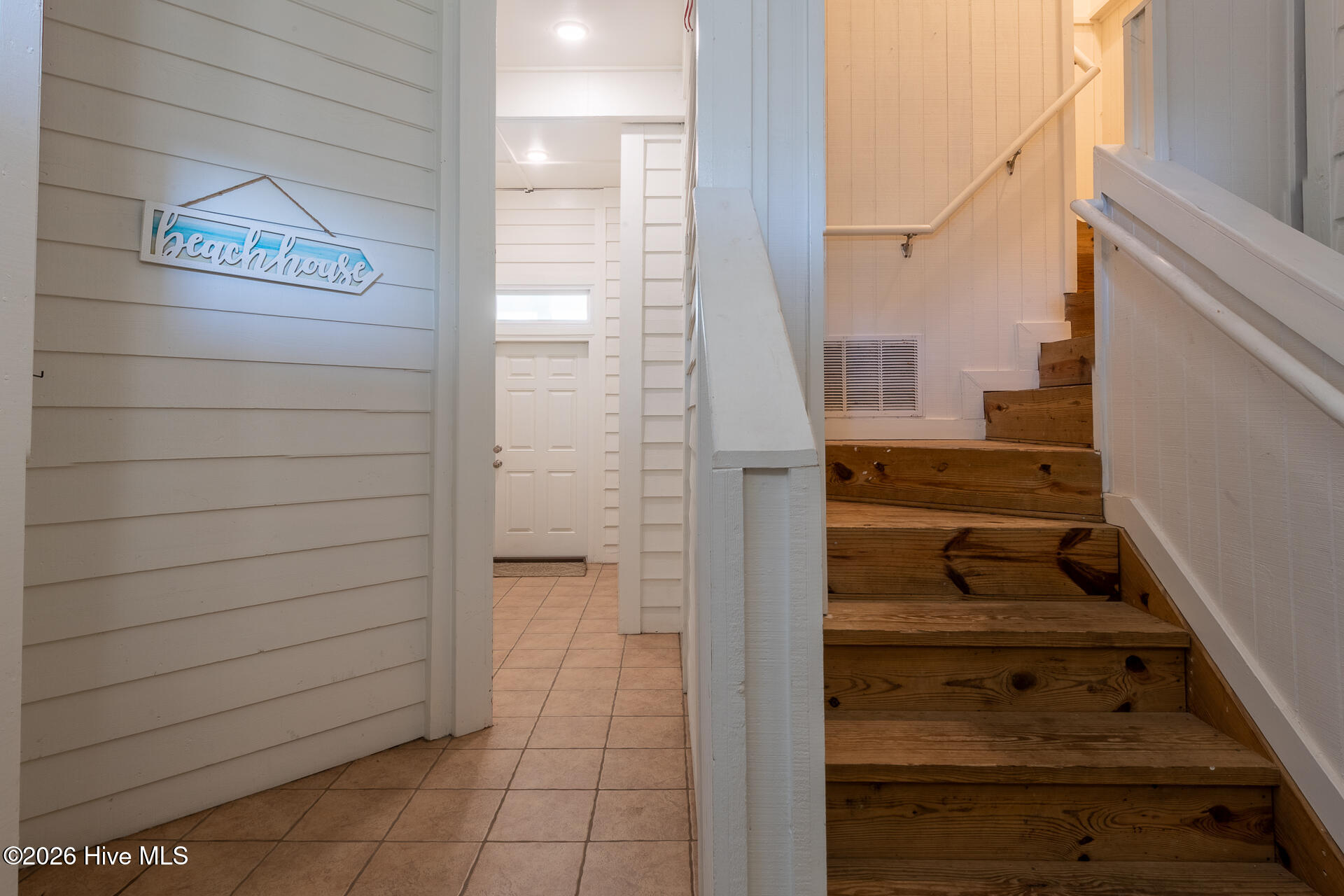 1032 Tide Ridge Drive Property Photo 7