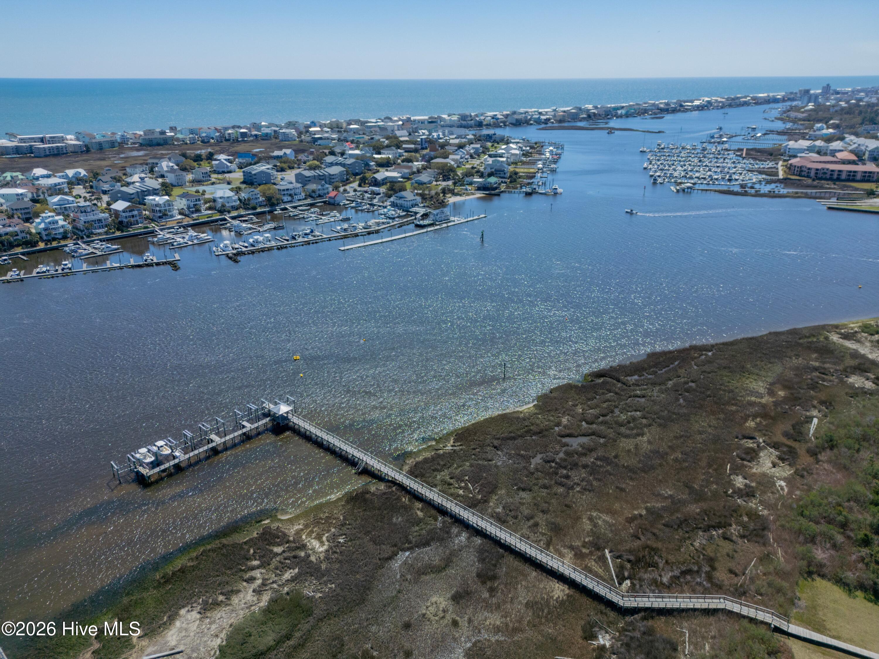 913 Salt Spray Lane Property Photo 15
