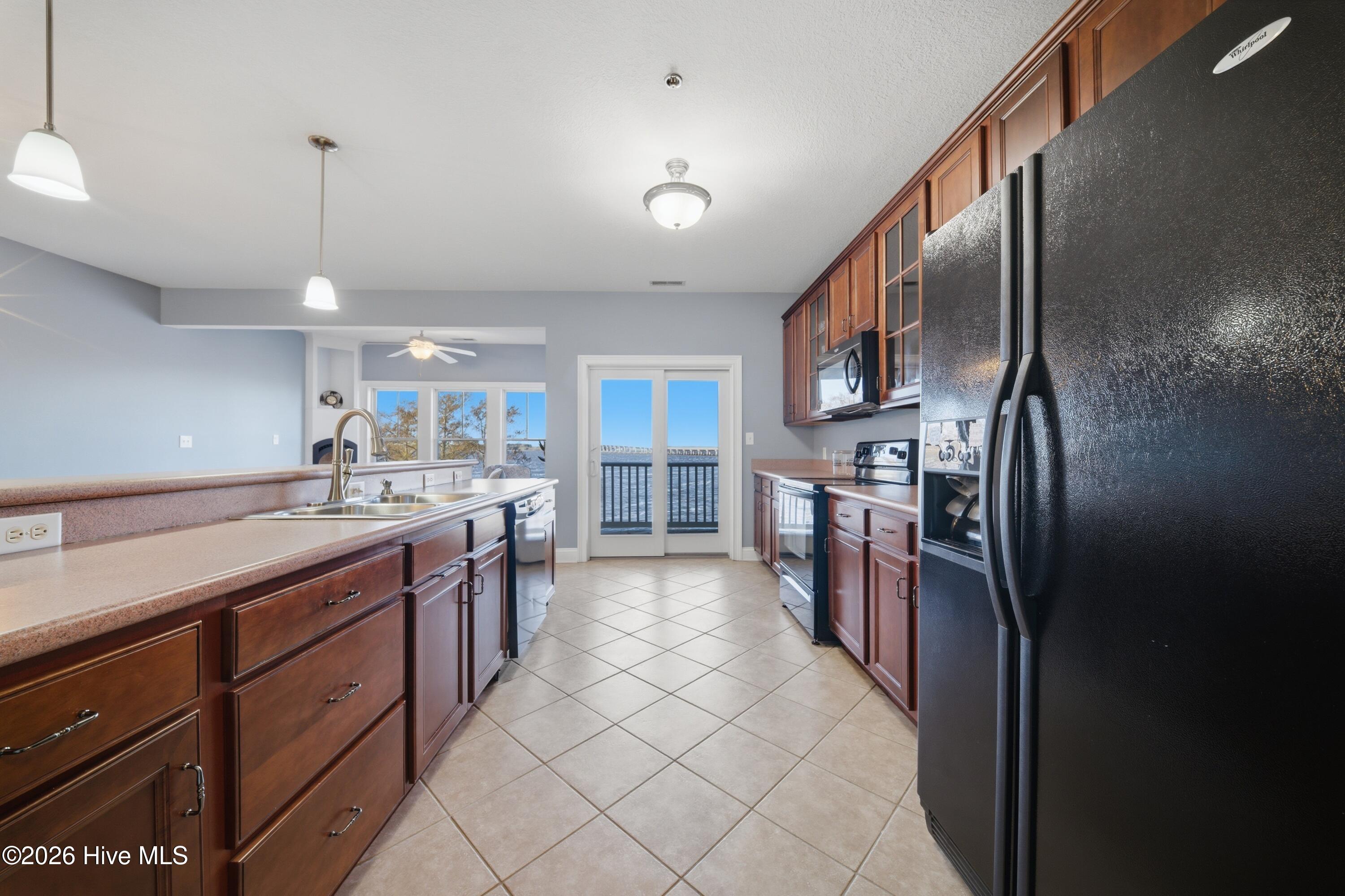 416 Captains Cove Unit C Property Photo 13