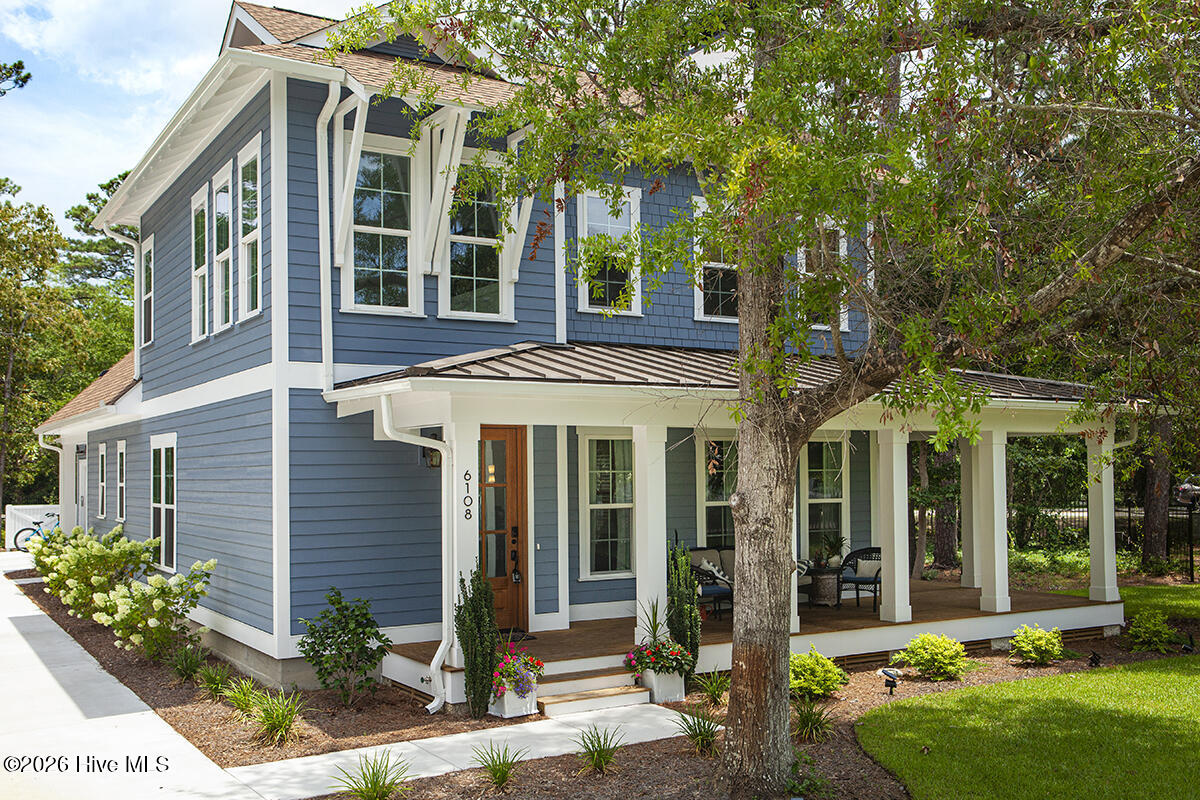 6108 Harbor Oaks Drive Property Photo 2