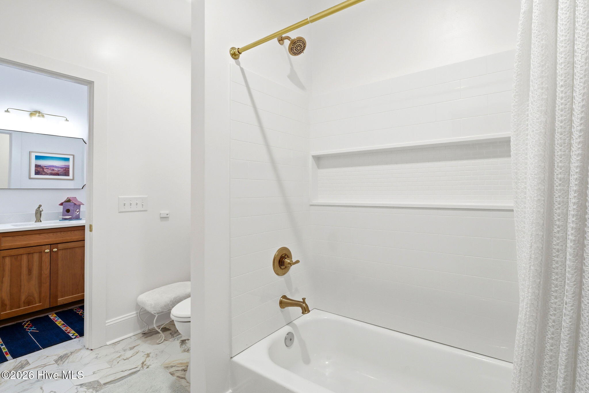 6108 Harbor Oaks Drive Property Photo 33