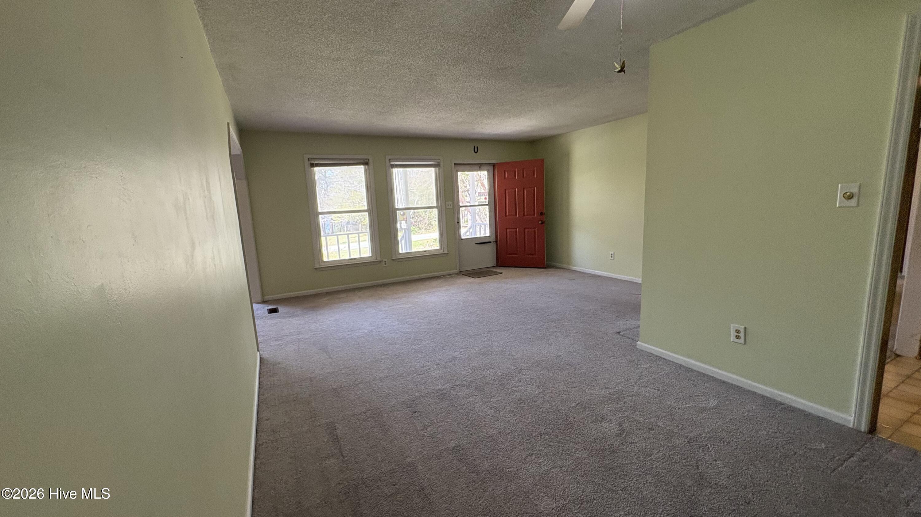 32 Arrowhead Drive Property Photo 8