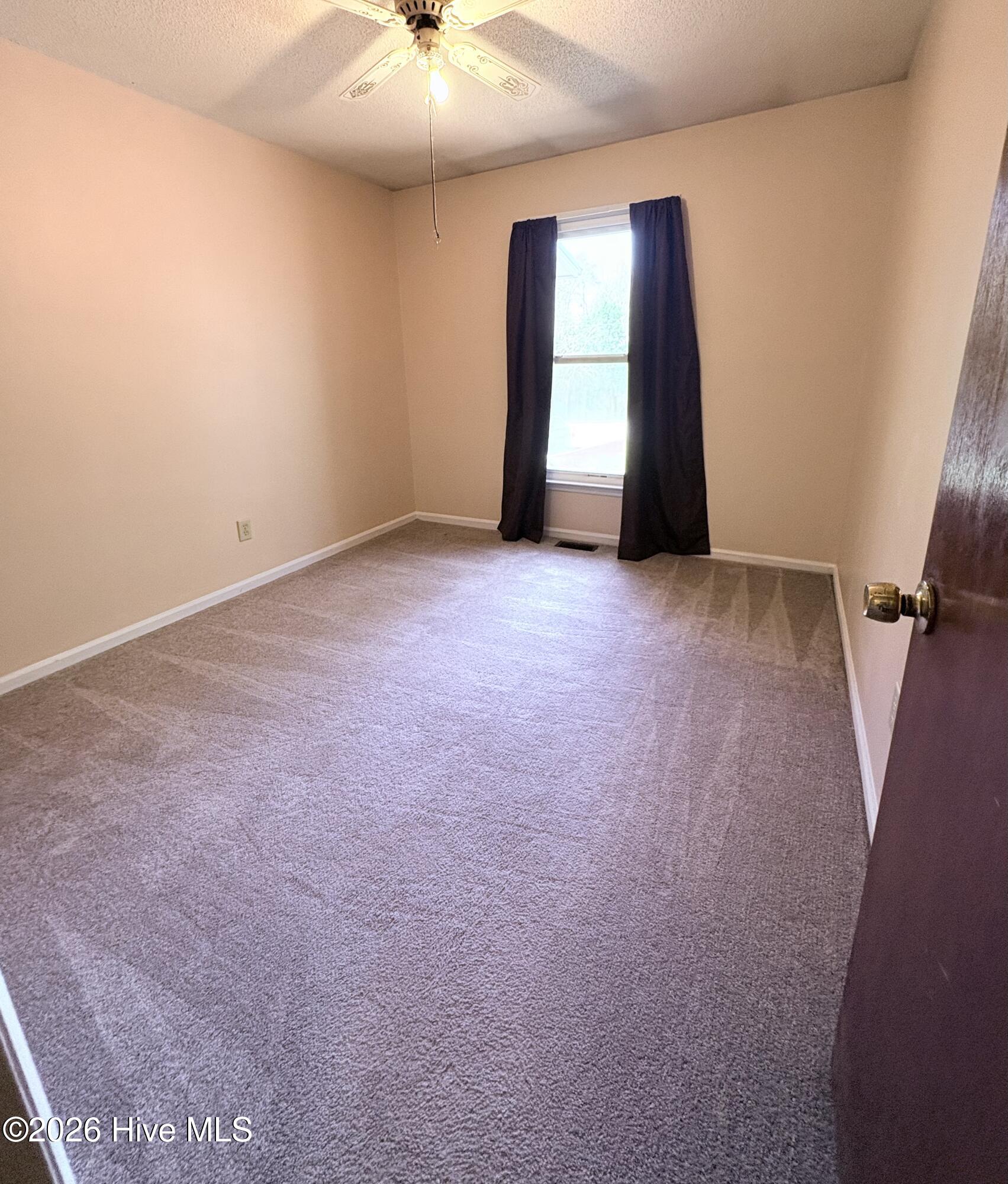 32 Arrowhead Drive Property Photo 14