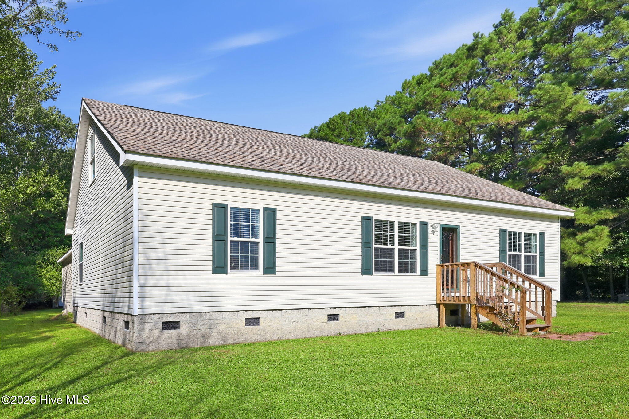 103 Meadowview Road Property Photo 4