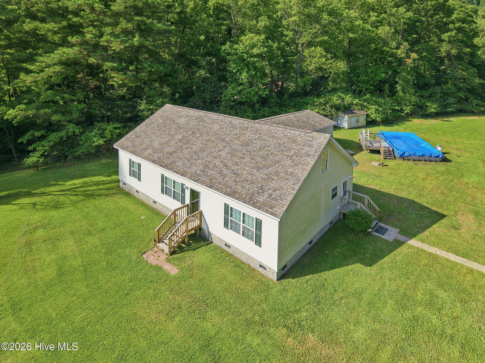 103 Meadowview Road Property Photo 5