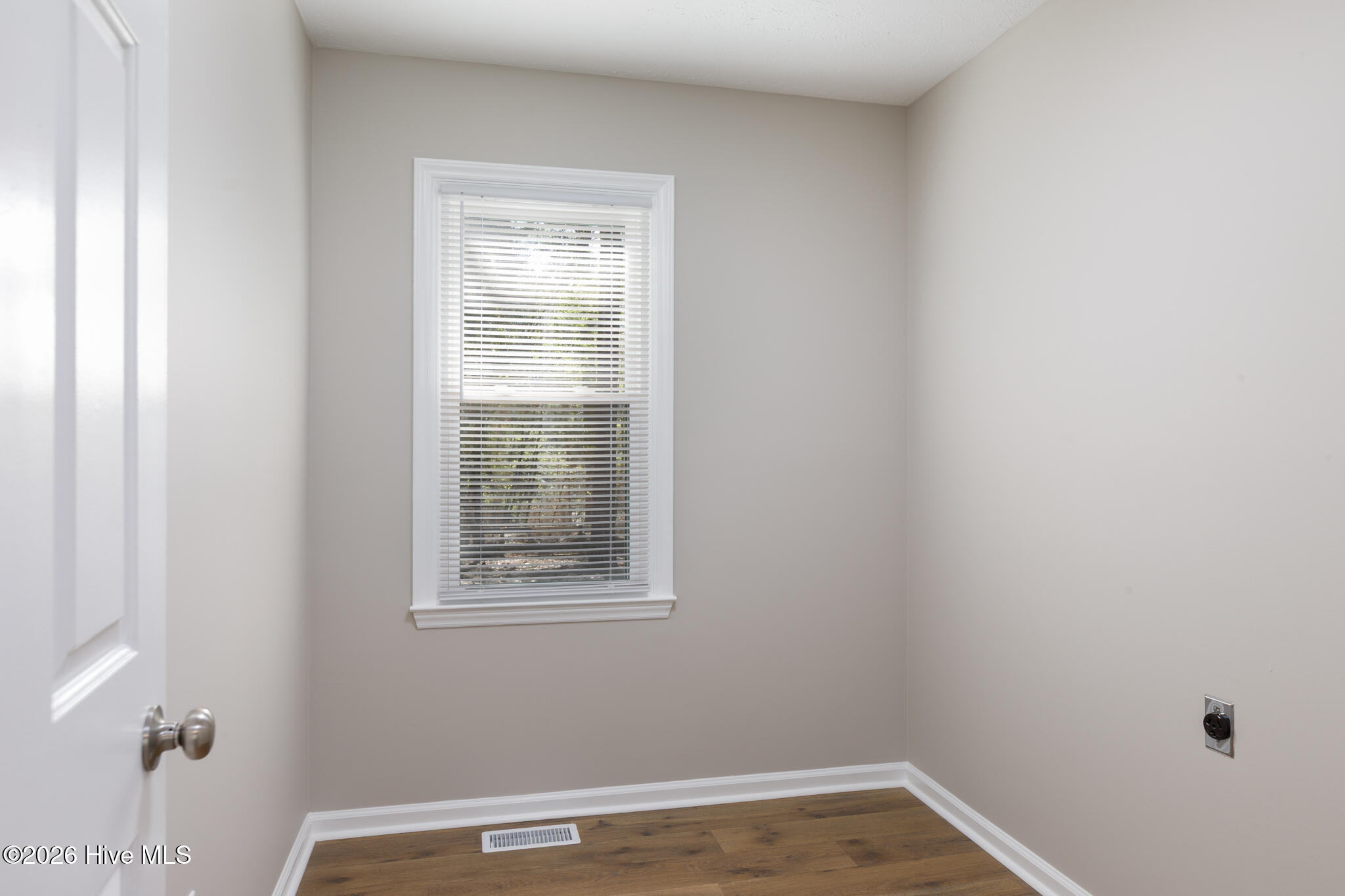 312 Edinboro Drive Property Photo 13