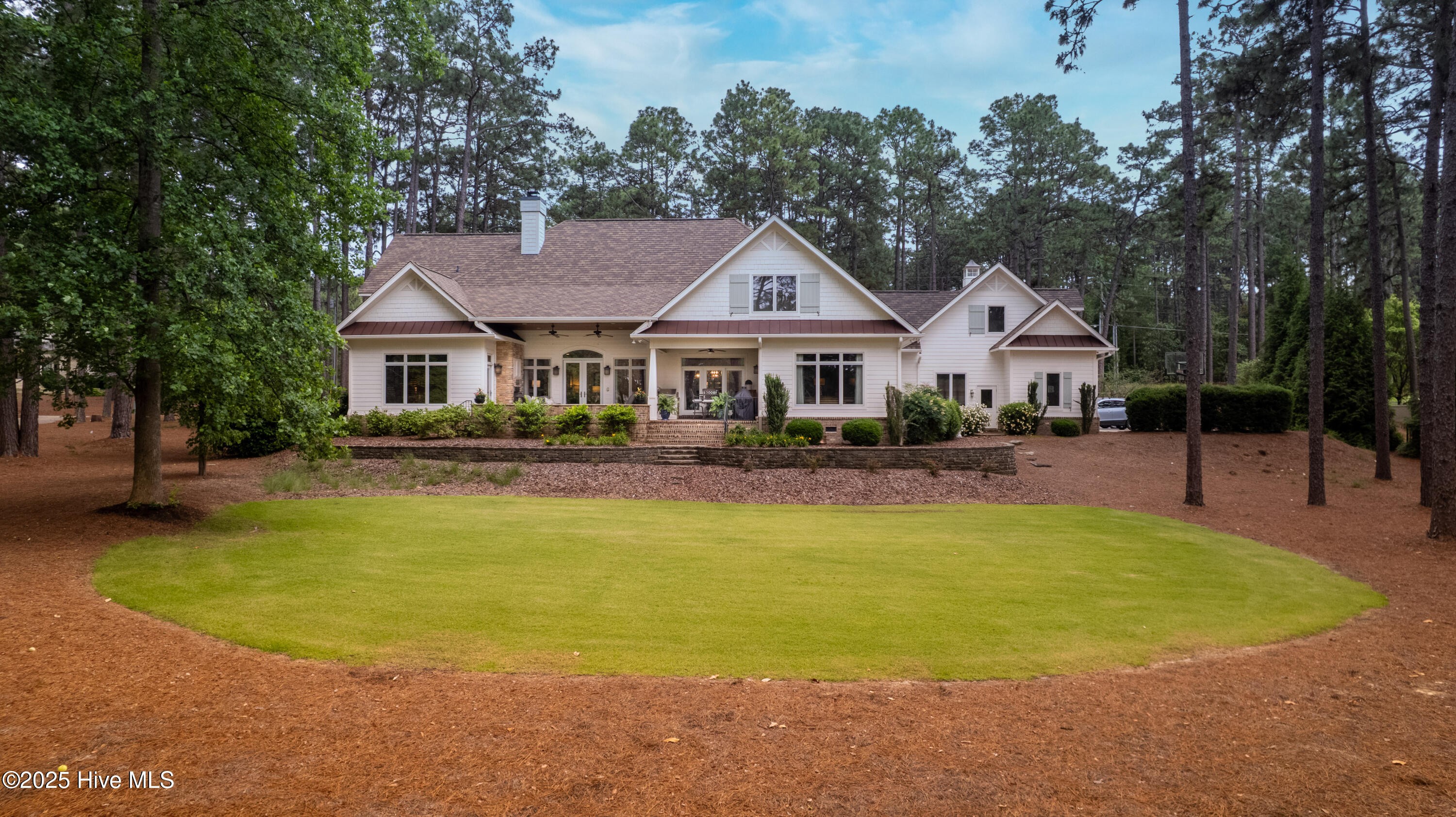 370 Lake Dornoch Drive Property Photo 5