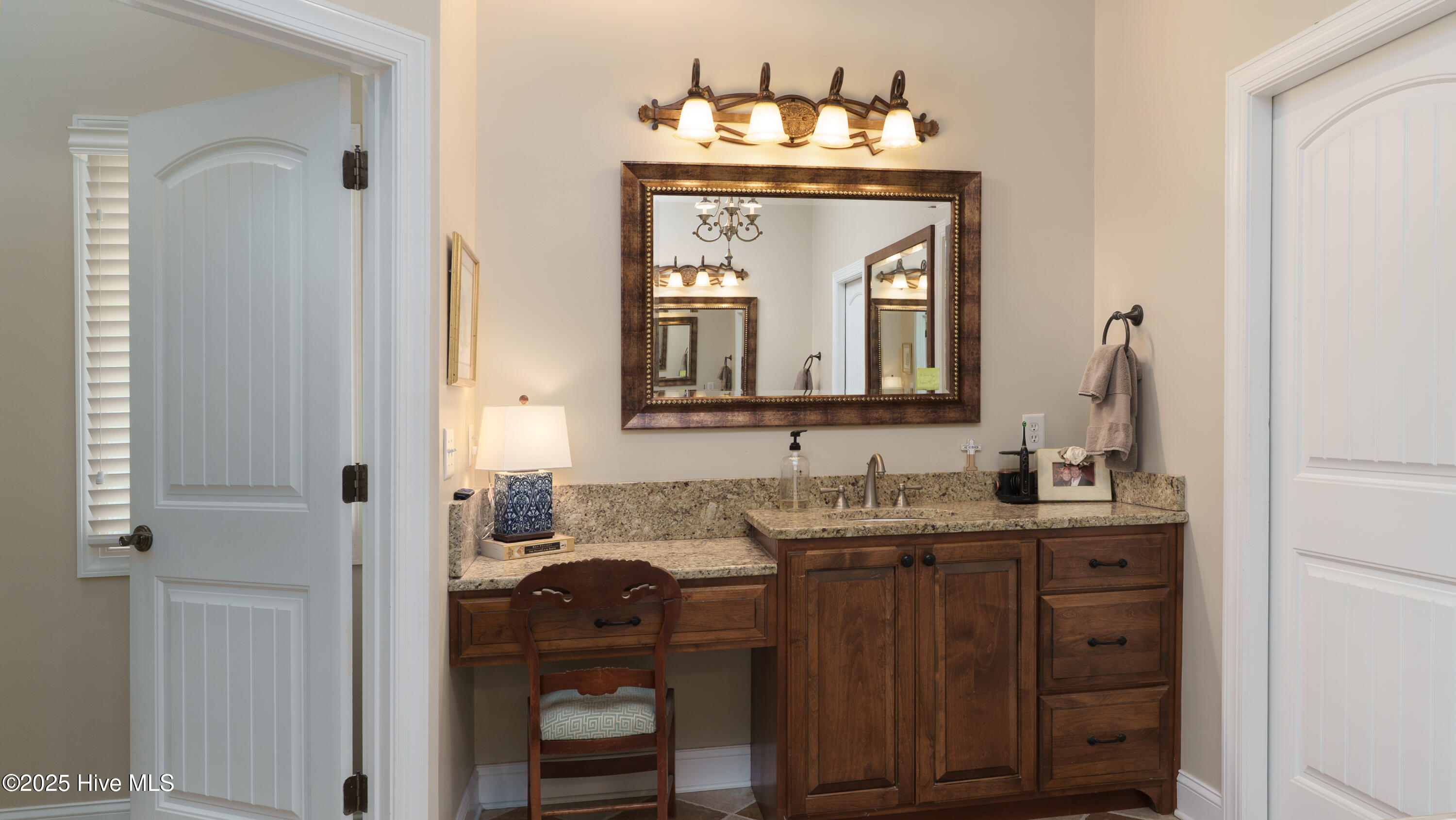 370 Lake Dornoch Drive Property Photo 34