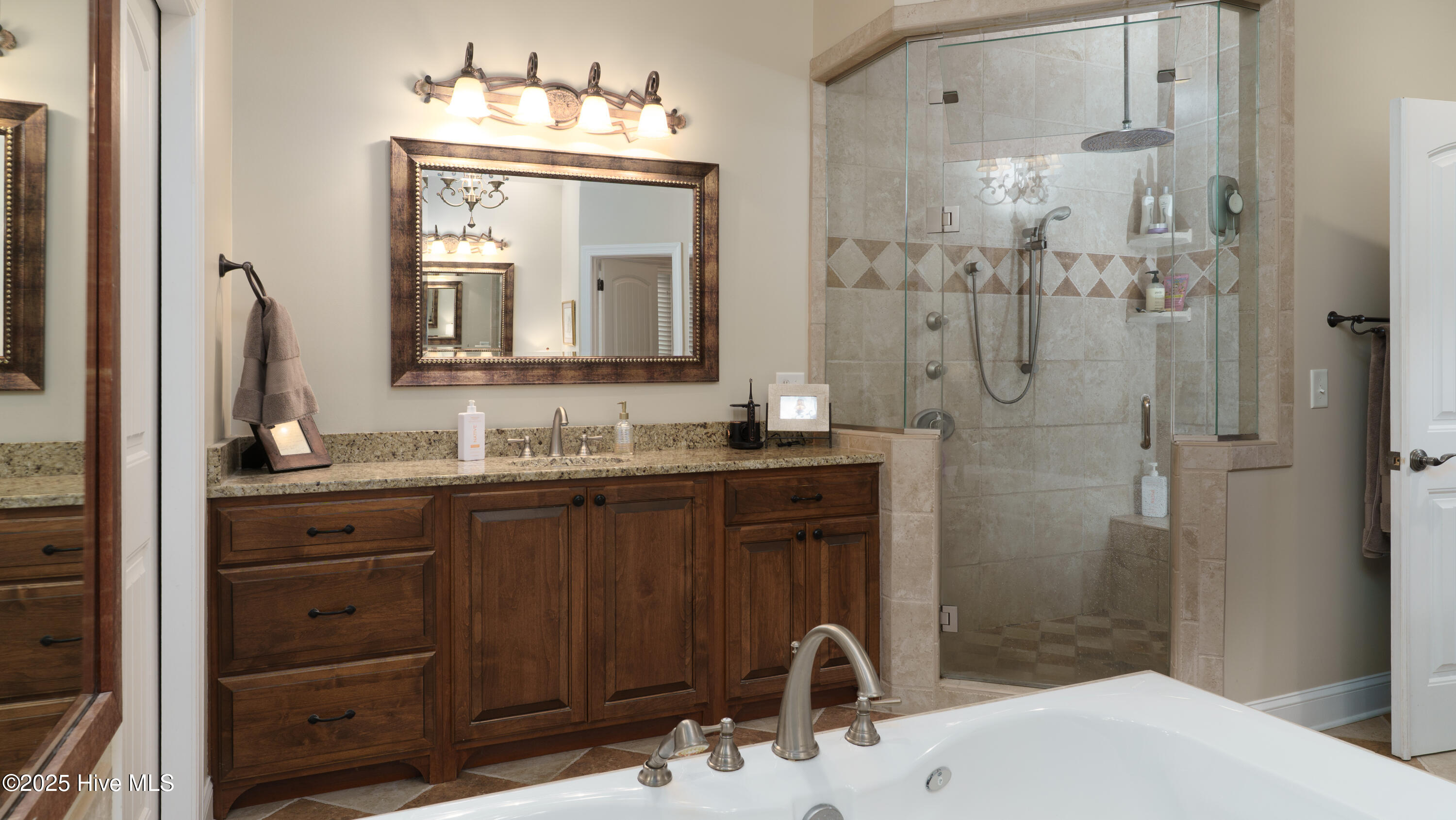 370 Lake Dornoch Drive Property Photo 35