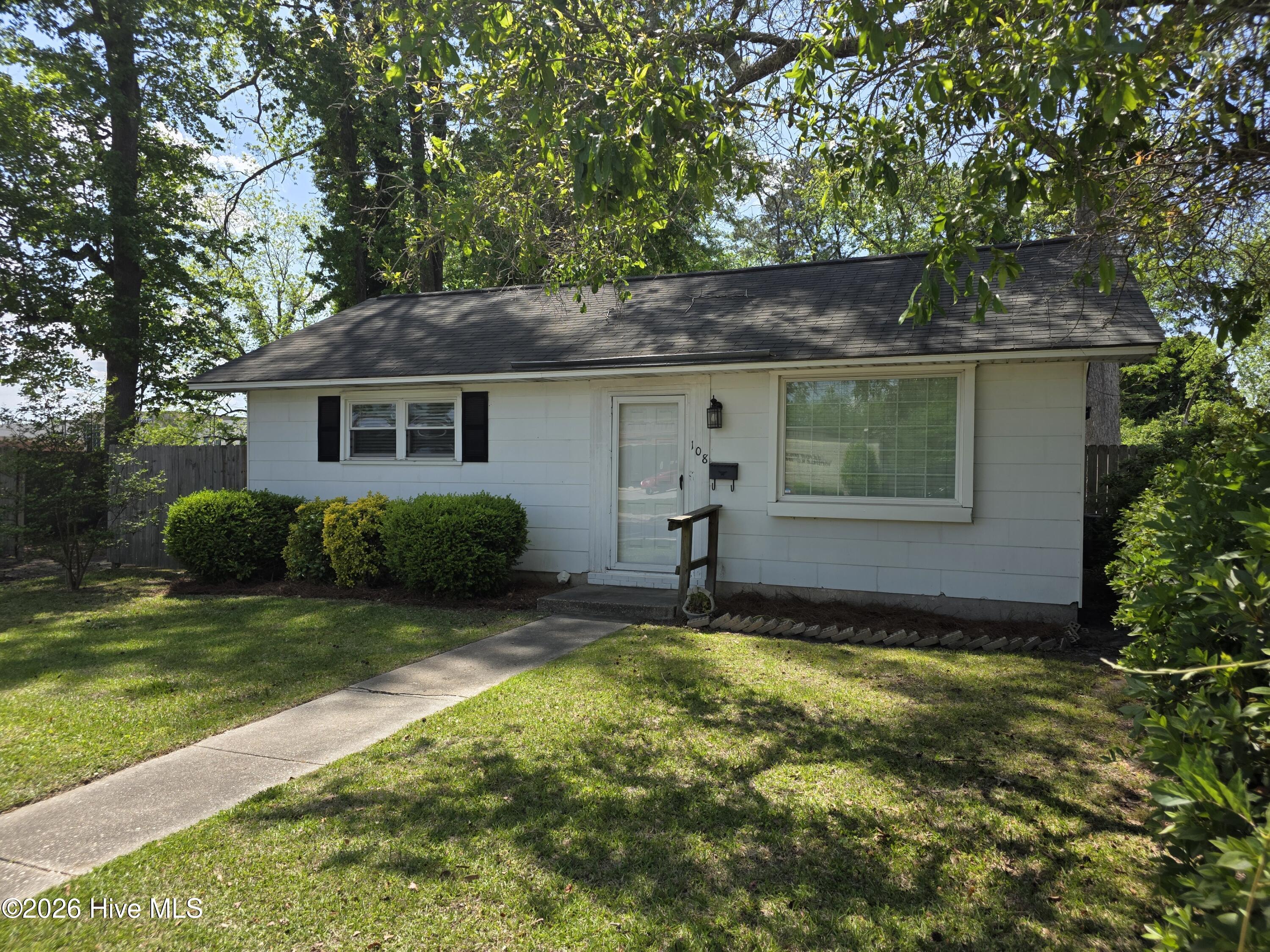 108 S Lee Street Property Photo 2