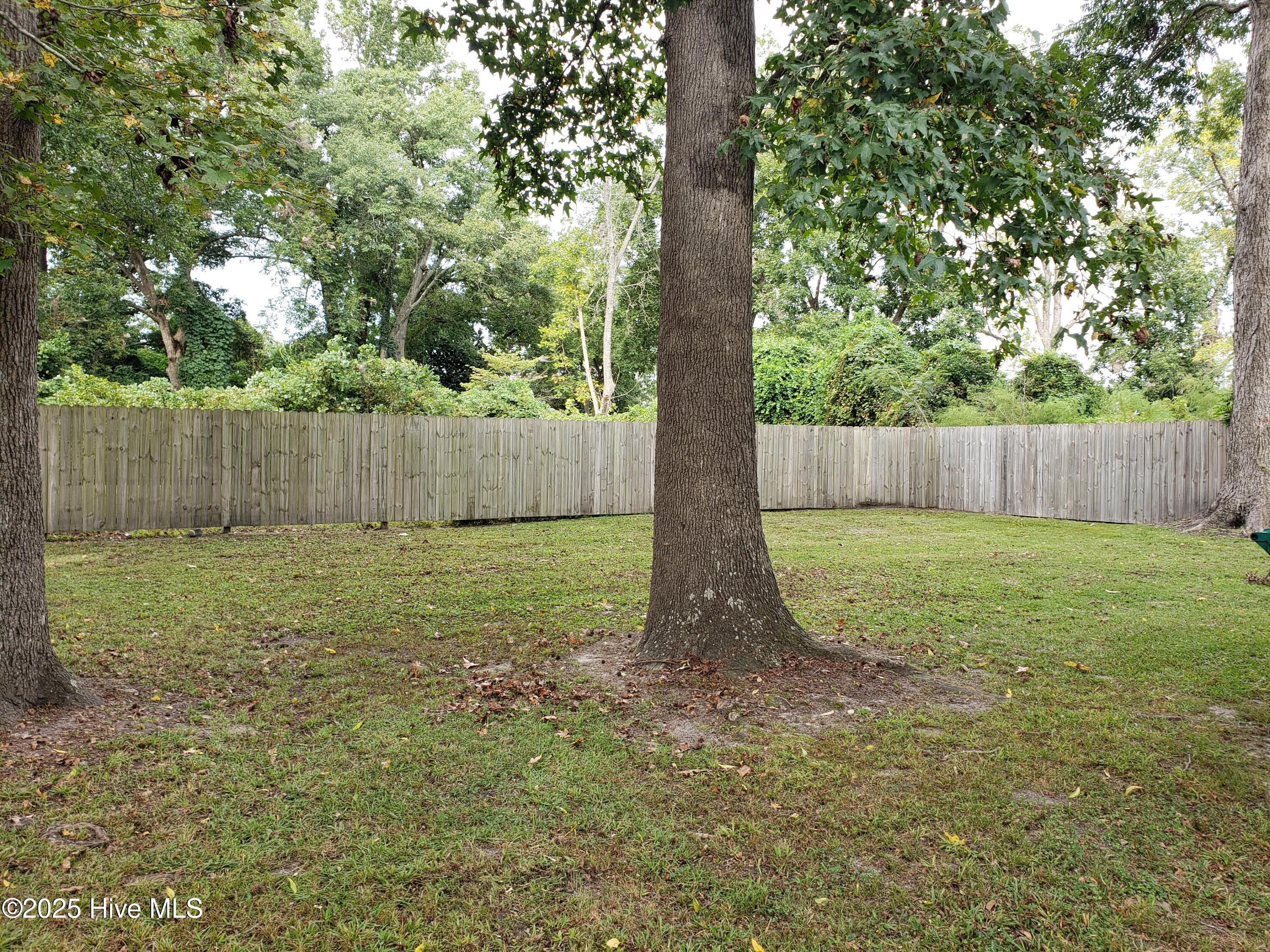 108 S Lee Street Property Photo 5