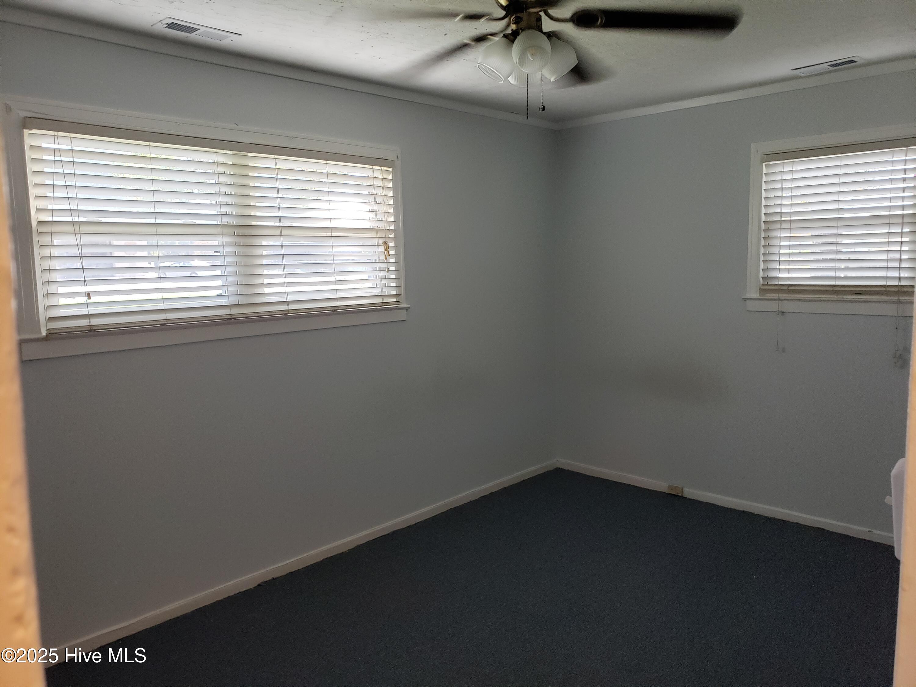 108 S Lee Street Property Photo 9