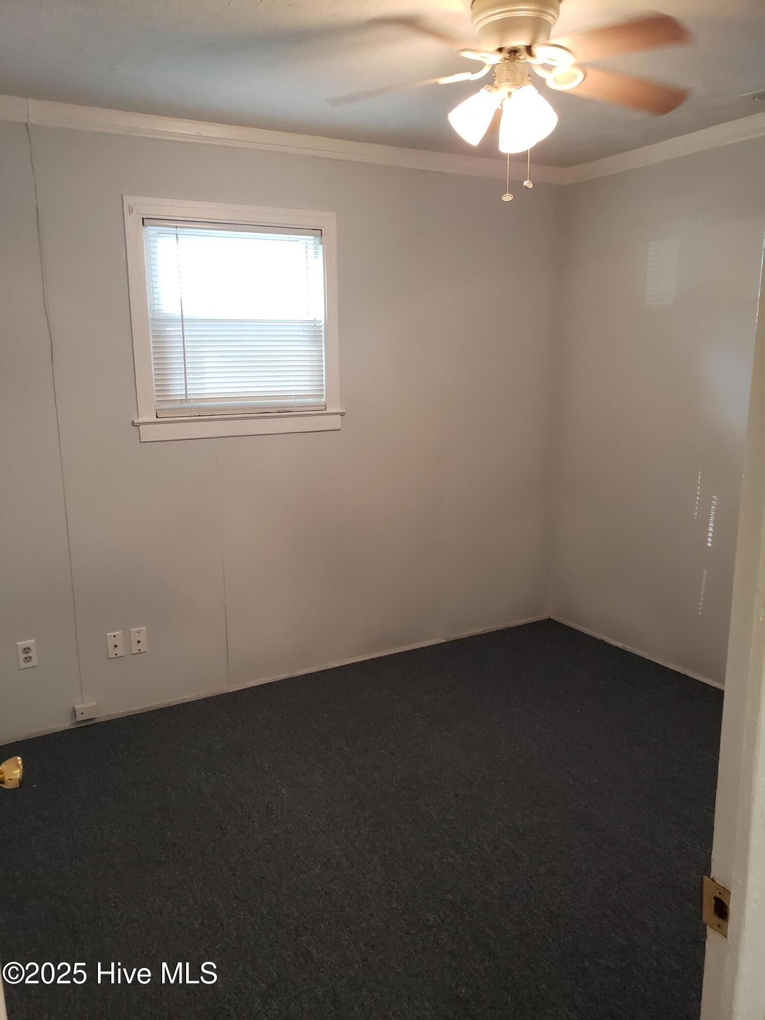 108 S Lee Street Property Photo 10