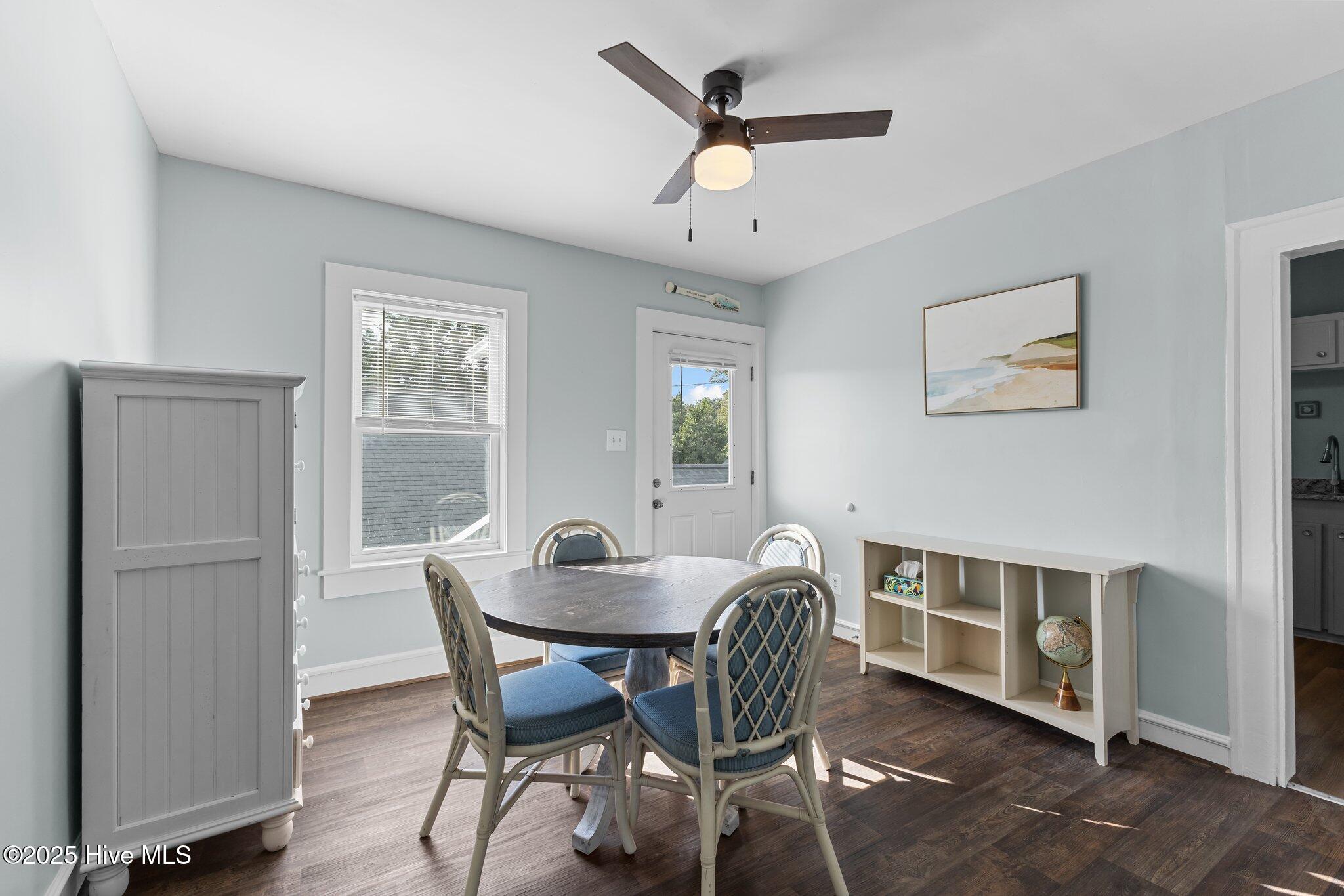 1406 Evans Street B Property Photo 6
