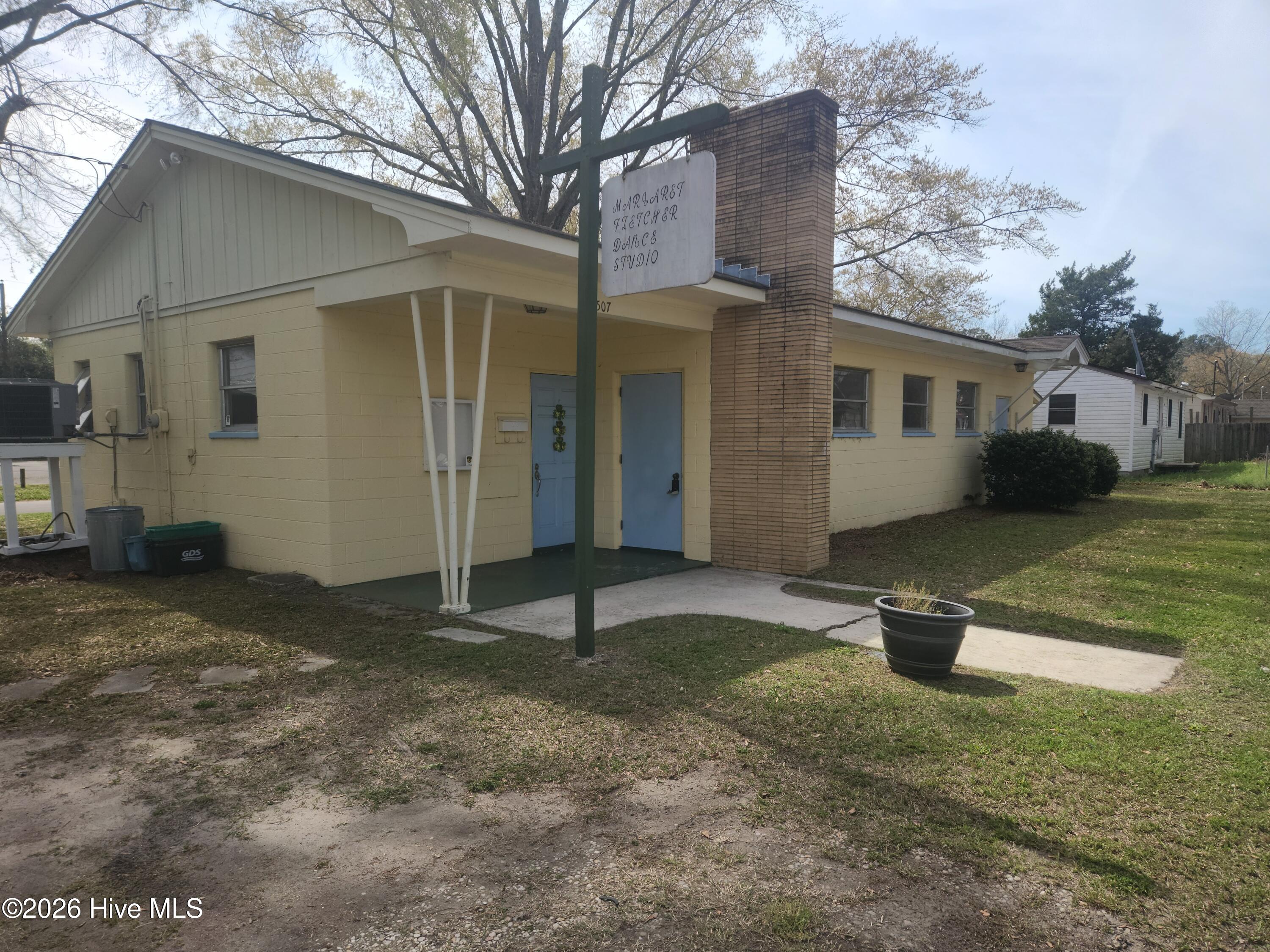 507 Contentnea Avenue Property Photo 1