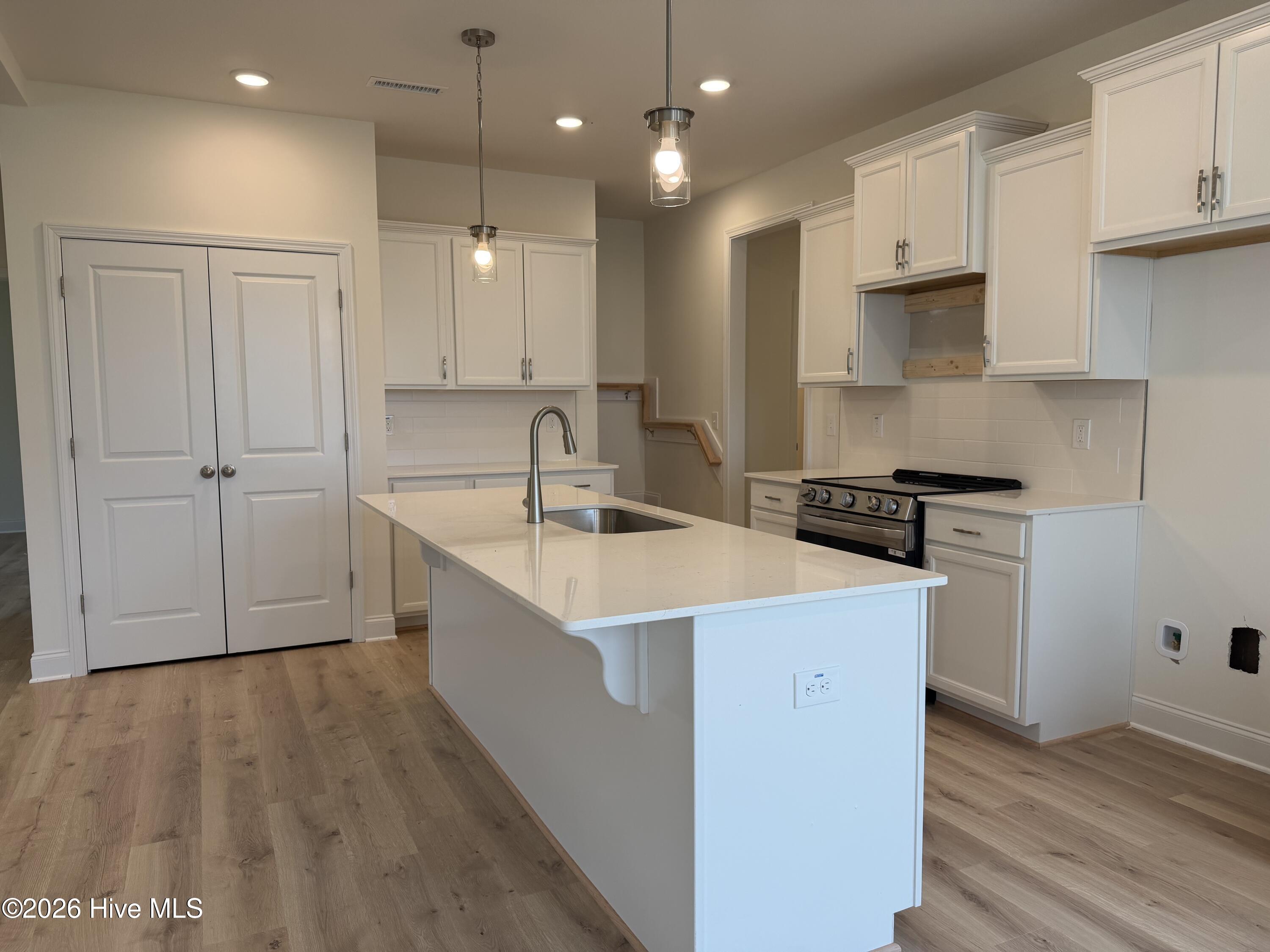 570 Springtooth Drive Property Photo 6