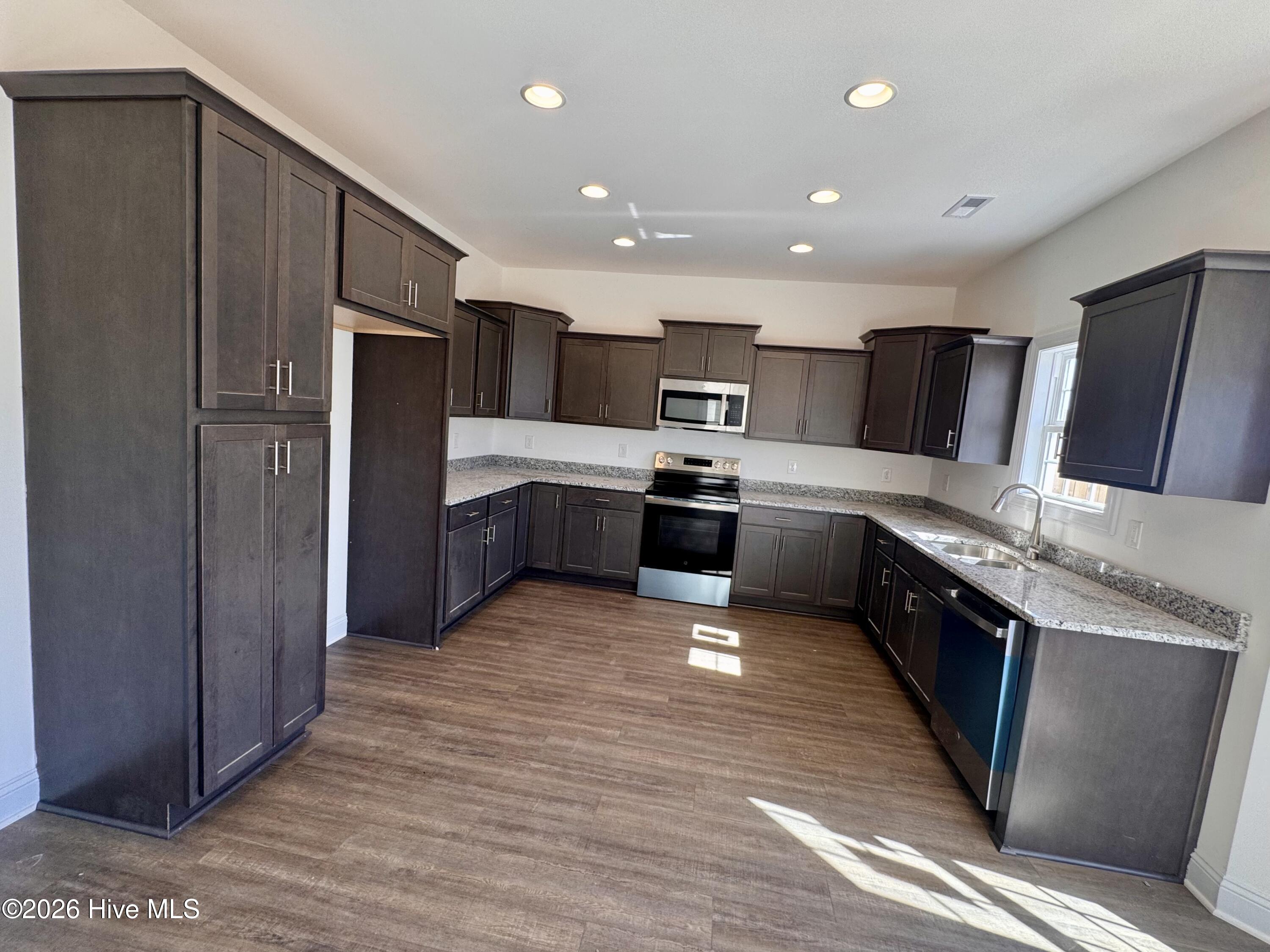 4013 Bluewater Boulevard Property Photo 9