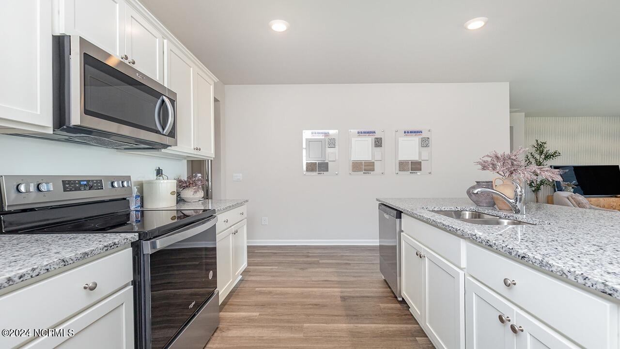 1289 Woodhouse Drive Nw Property Photo 5