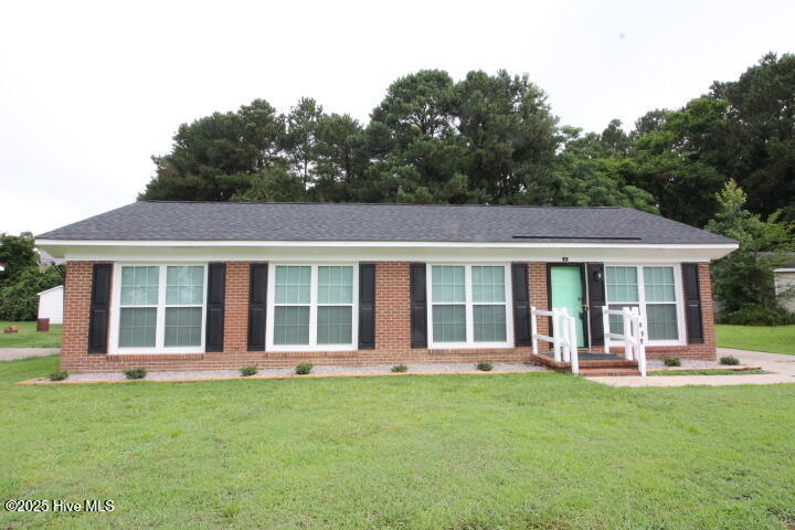 121 Walter Drive Property Photo 1