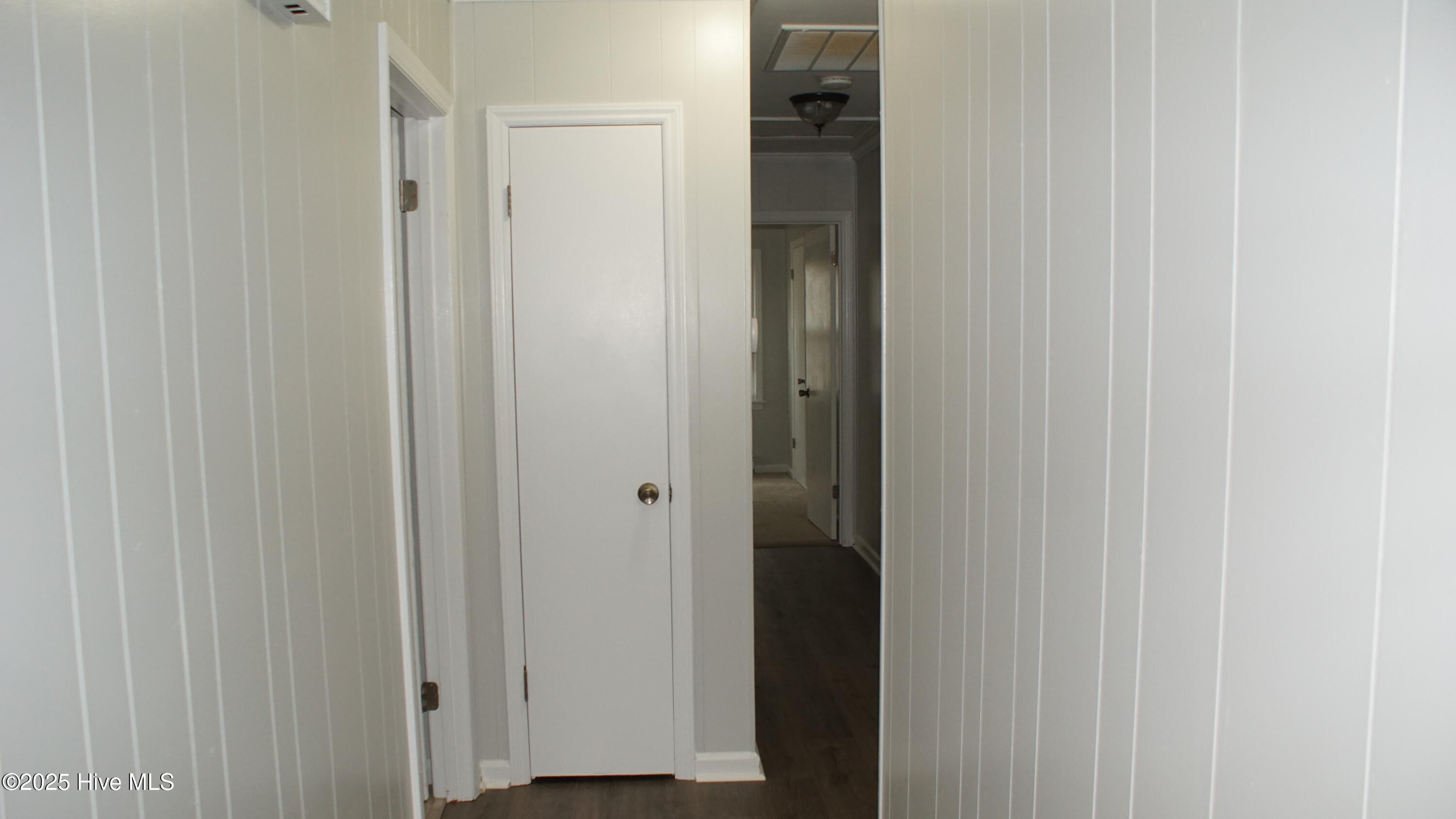 121 Walter Drive Property Photo 8