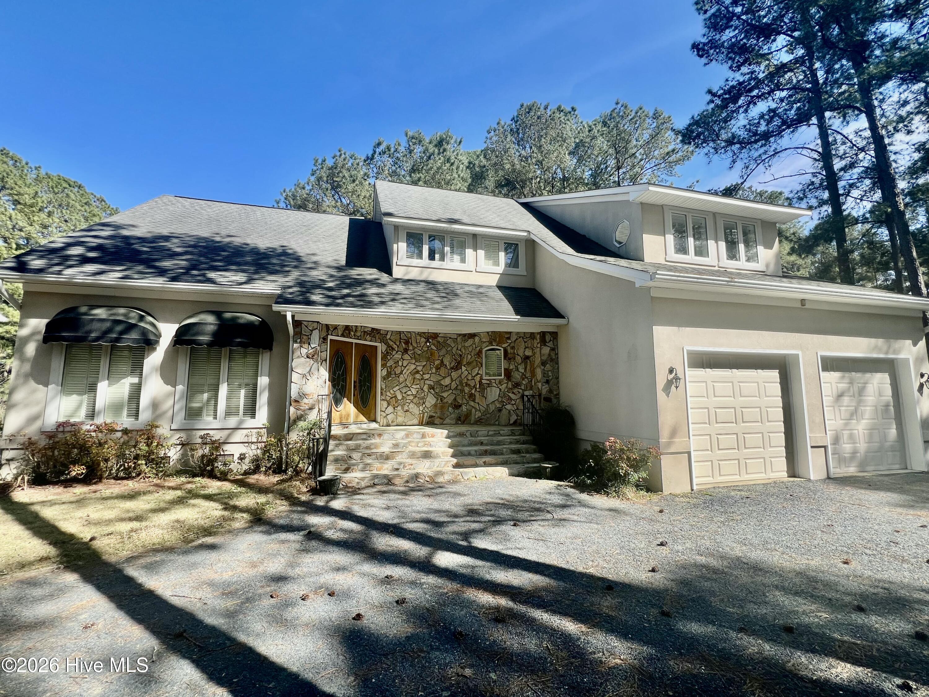 609 Cottonwood Court Property Photo 1