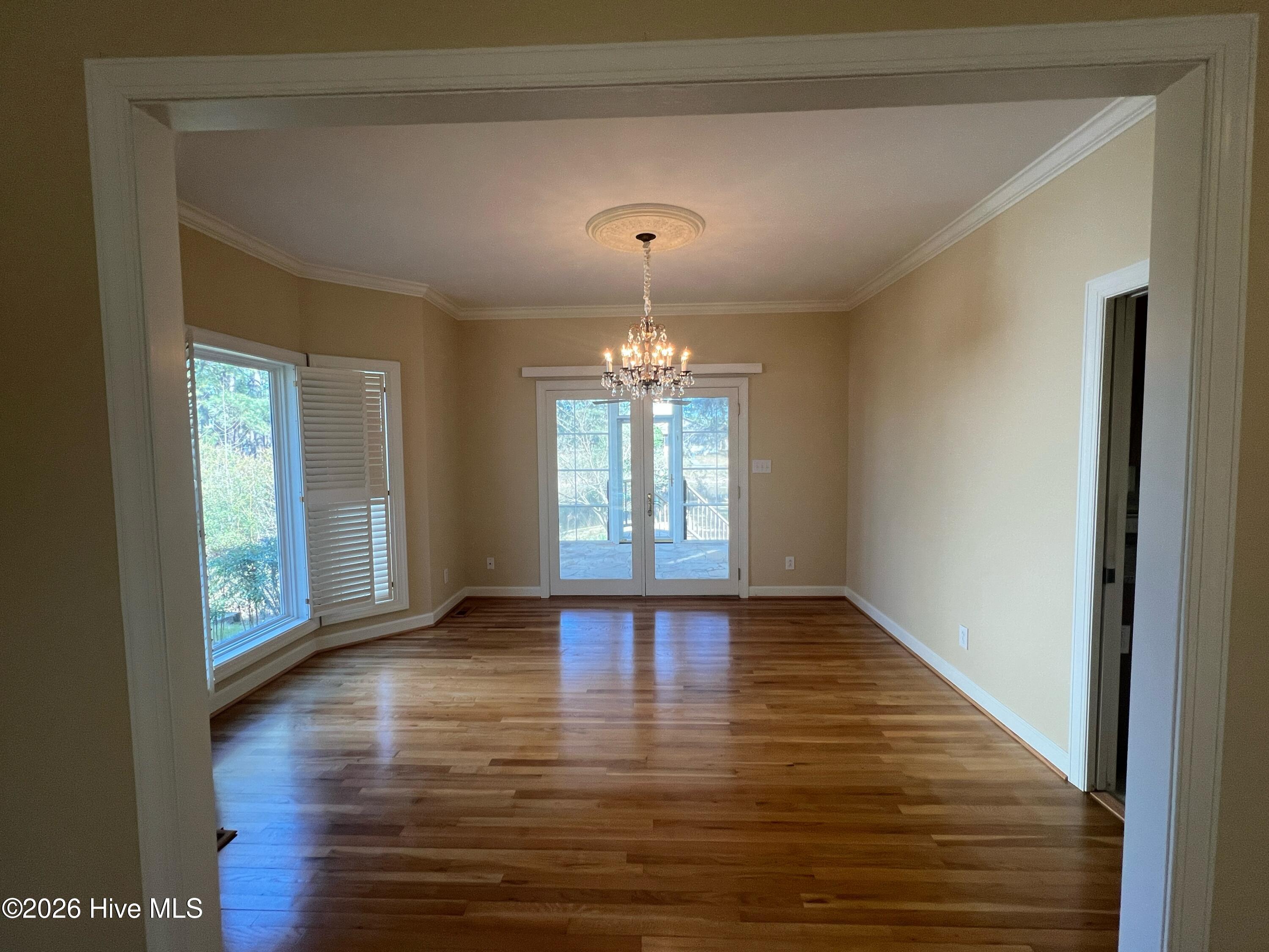 609 Cottonwood Court Property Photo 6