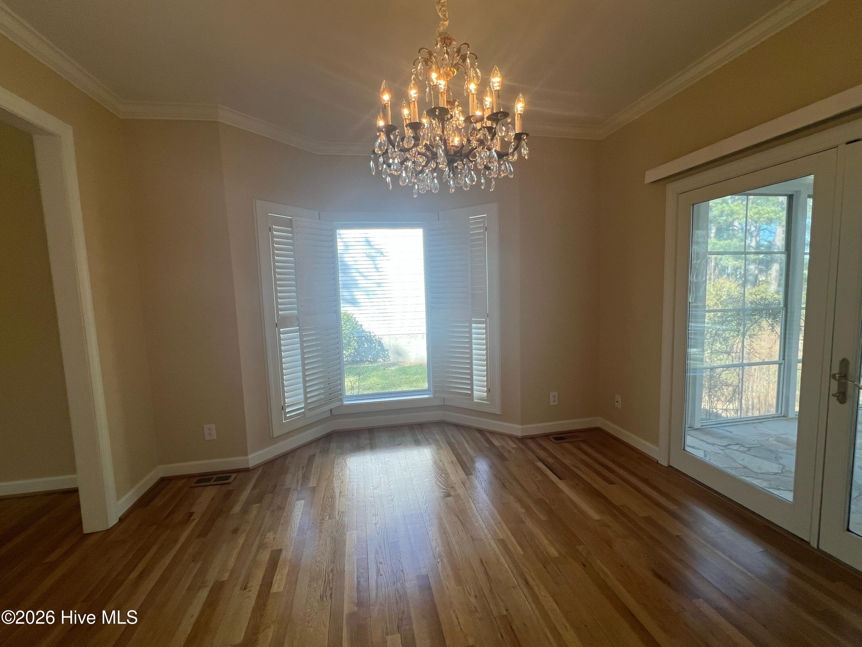 609 Cottonwood Court Property Photo 8