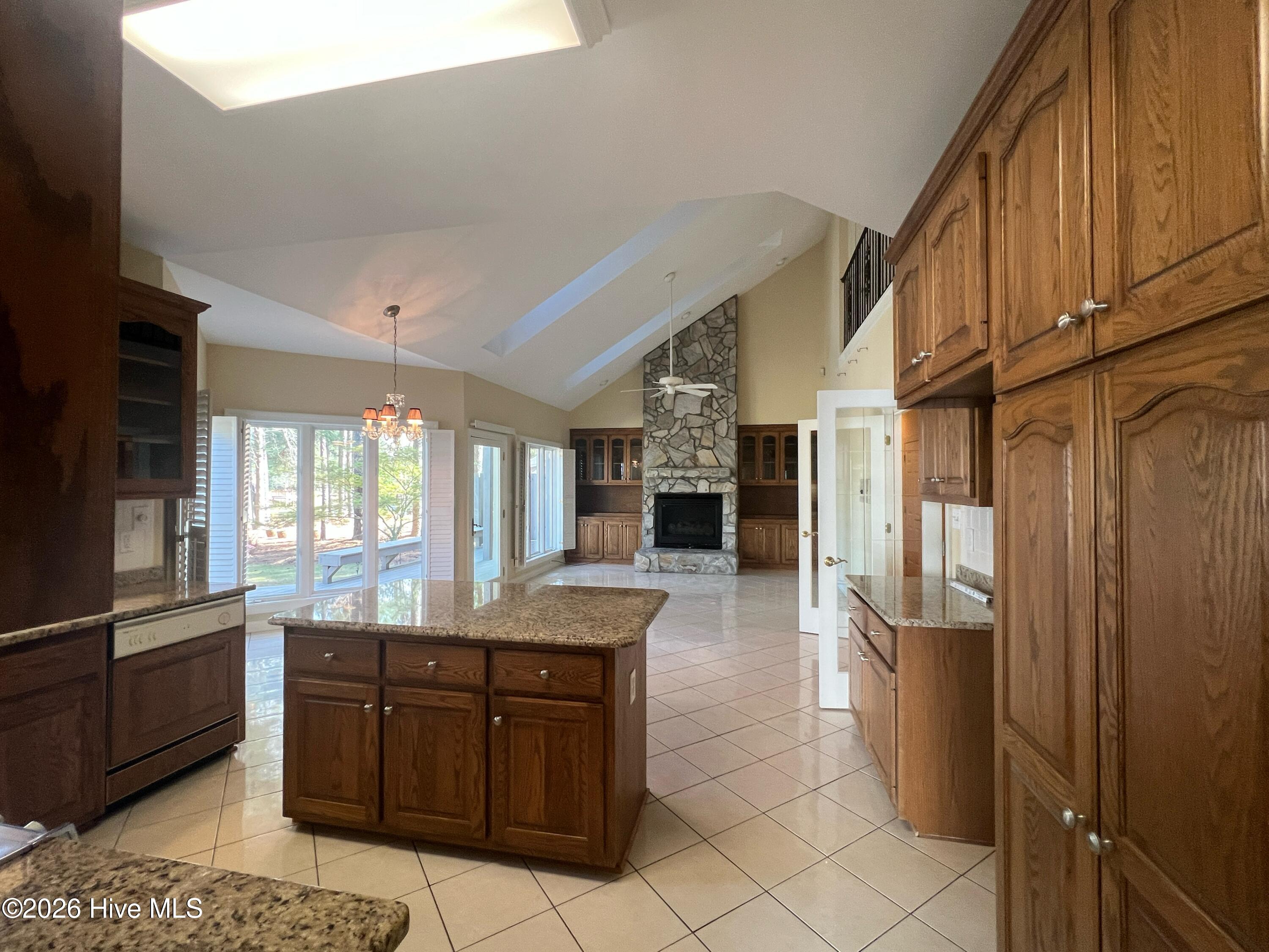 609 Cottonwood Court Property Photo 9