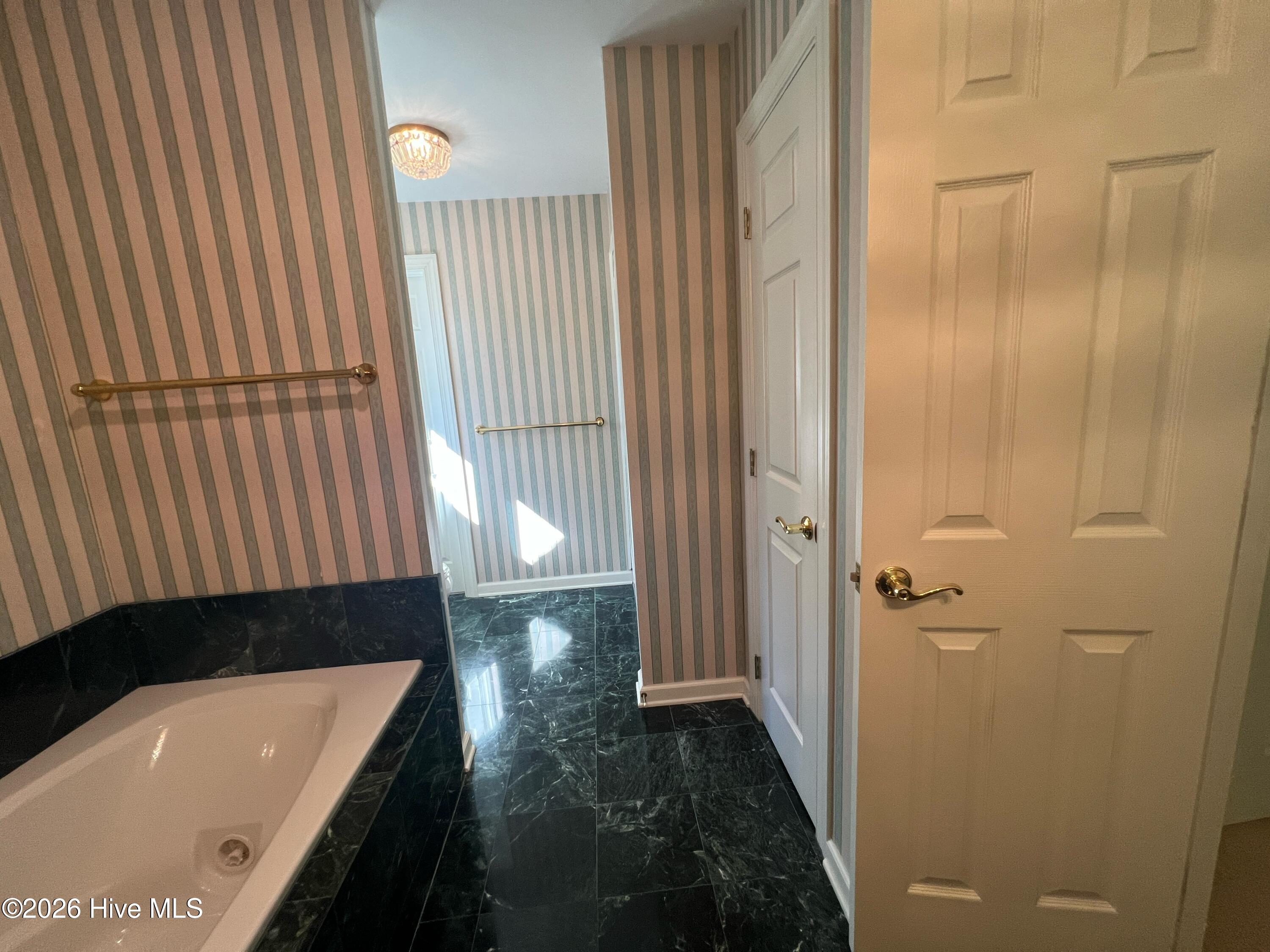 609 Cottonwood Court Property Photo 33