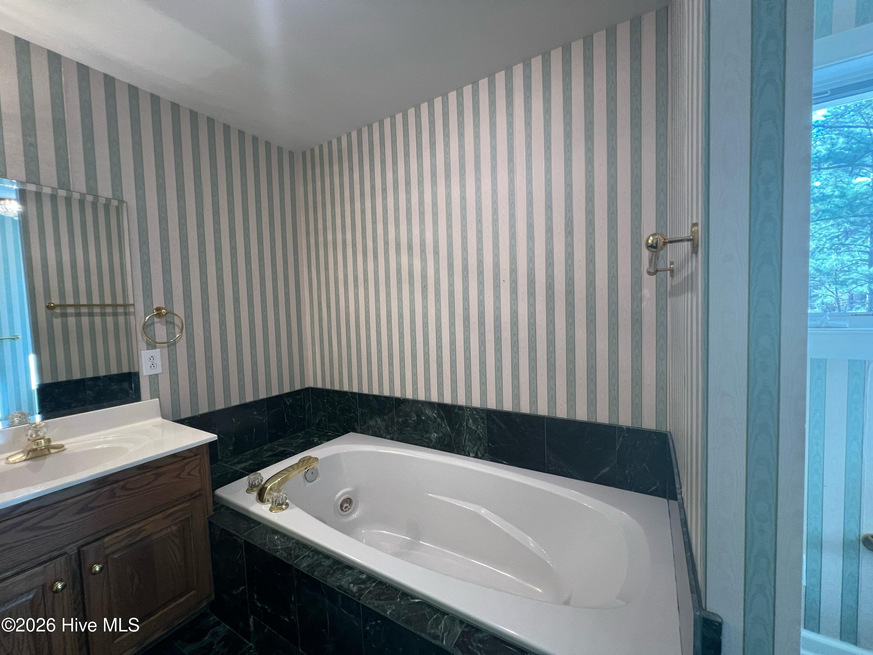 609 Cottonwood Court Property Photo 34