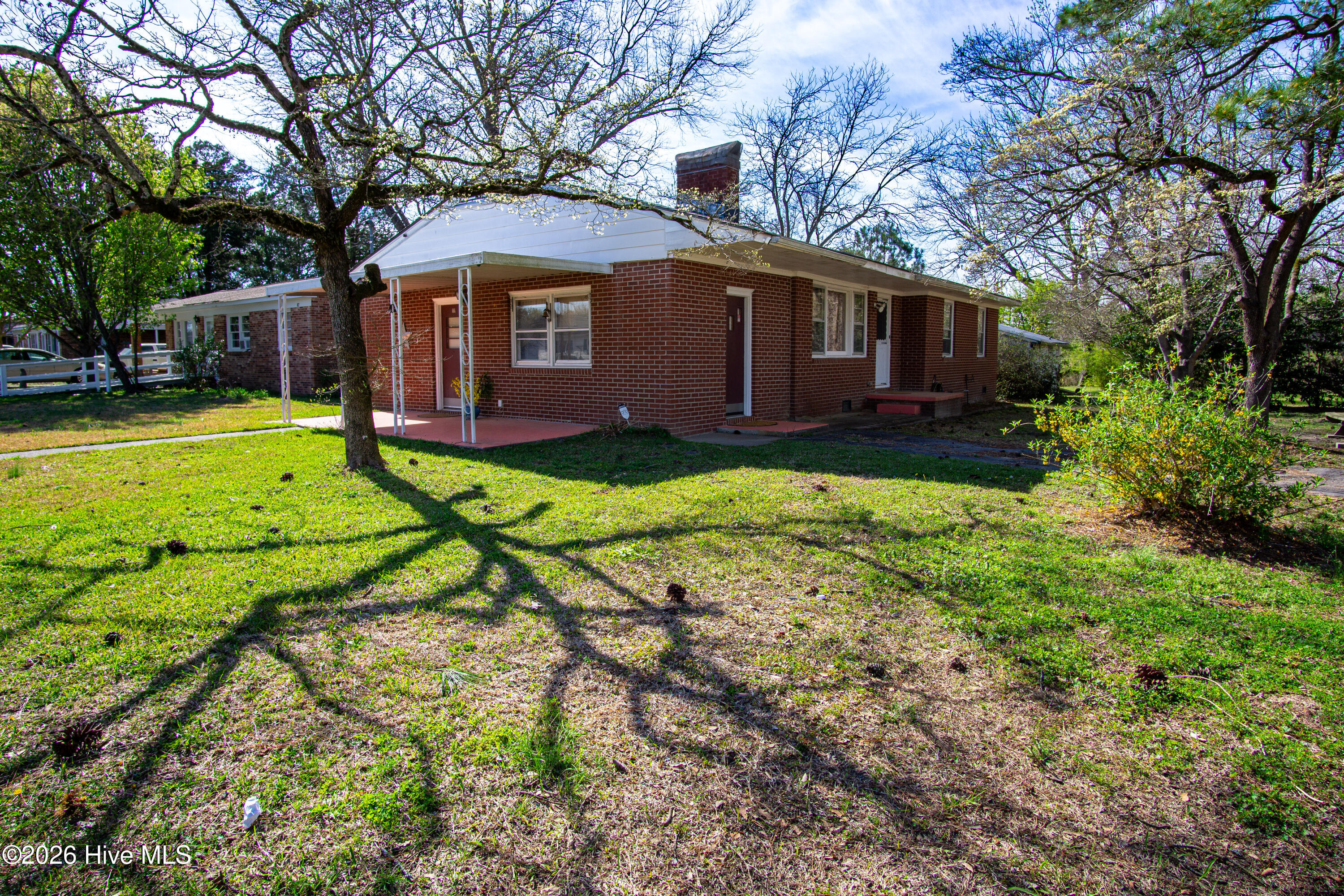 111 North Drive Property Photo 1