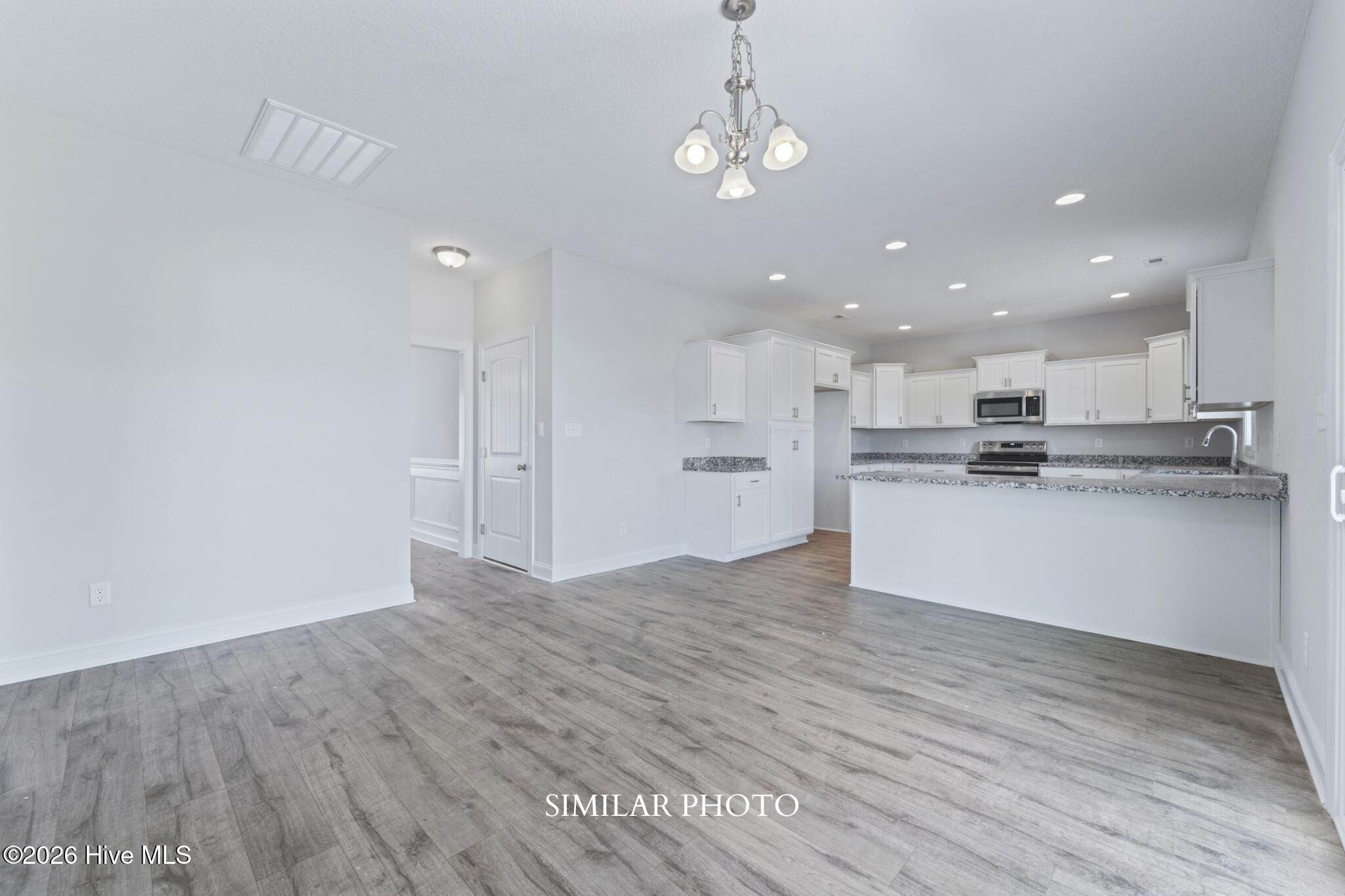109 Twisted Vine Boulevard Property Photo 16