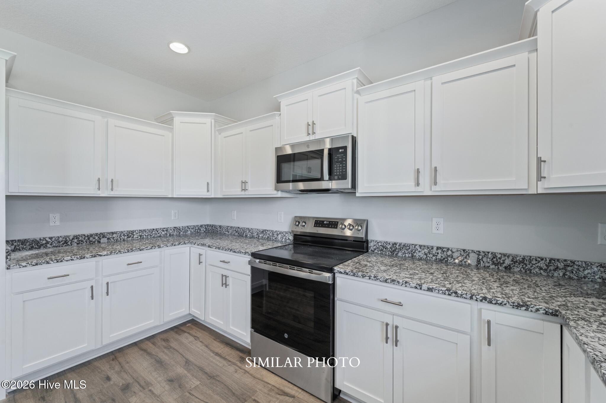 109 Twisted Vine Boulevard Property Photo 20