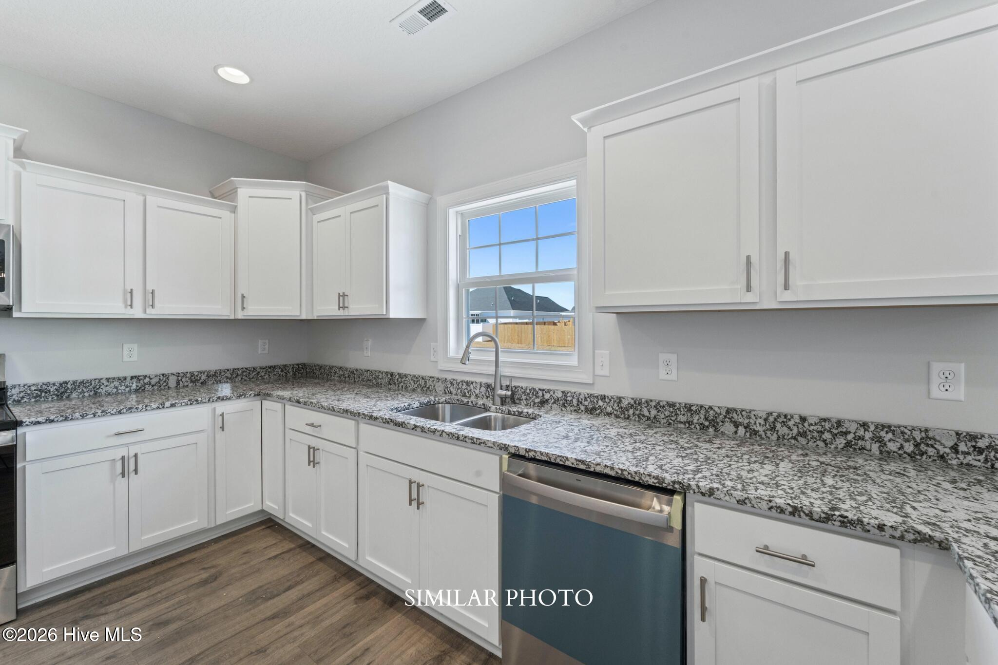 109 Twisted Vine Boulevard Property Photo 21