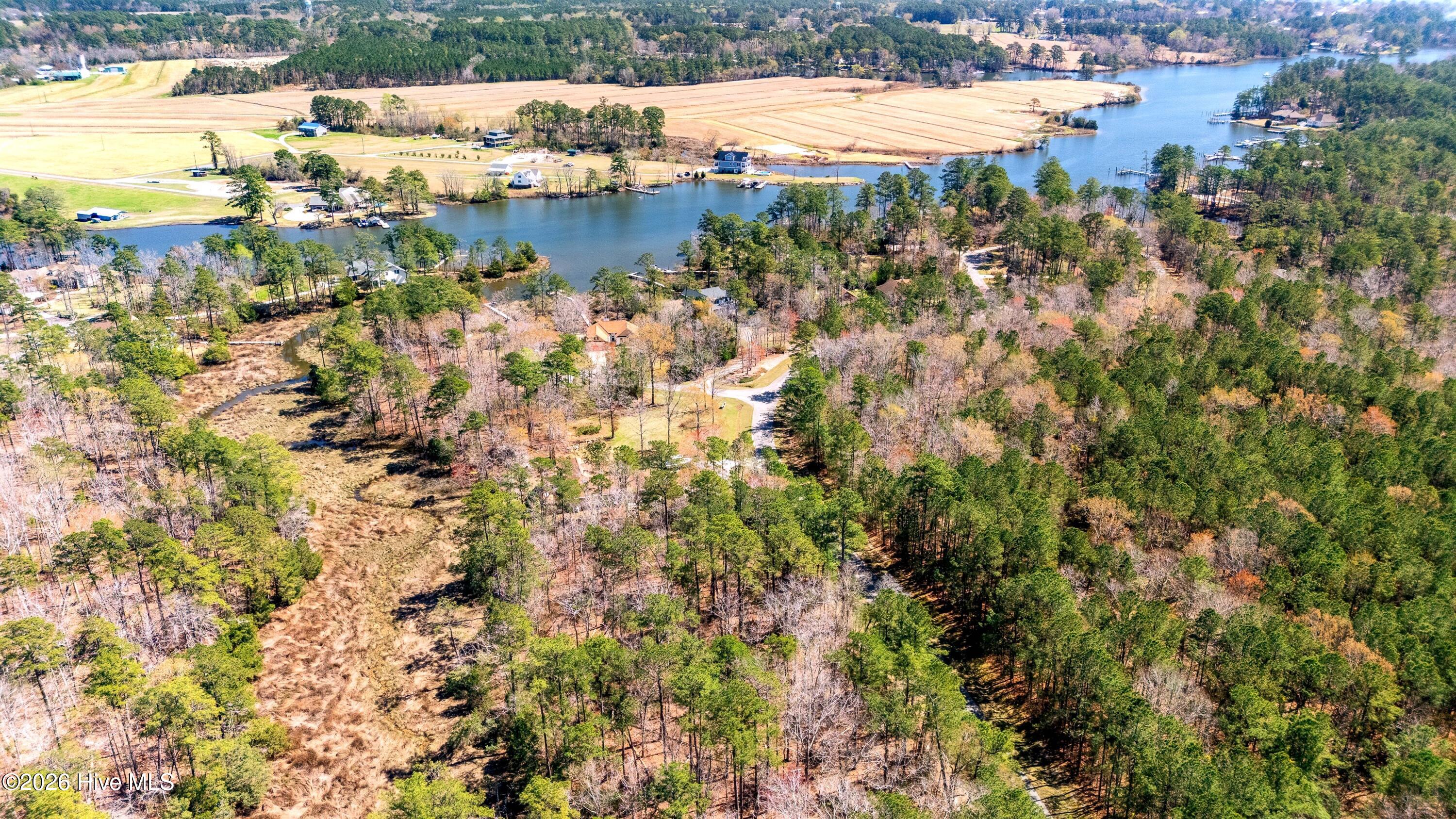 425 Plantation Parkway Property Photo 8