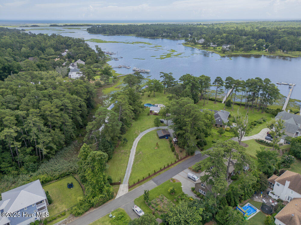 2425 Alford Landing Drive Property Photo 1