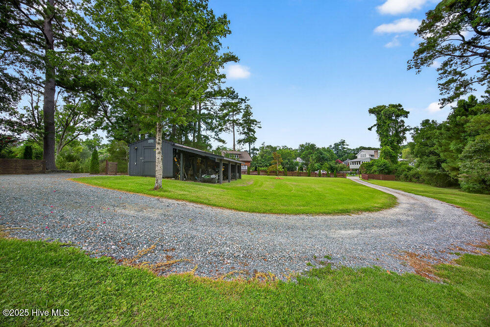 2425 Alford Landing Drive Property Photo 43