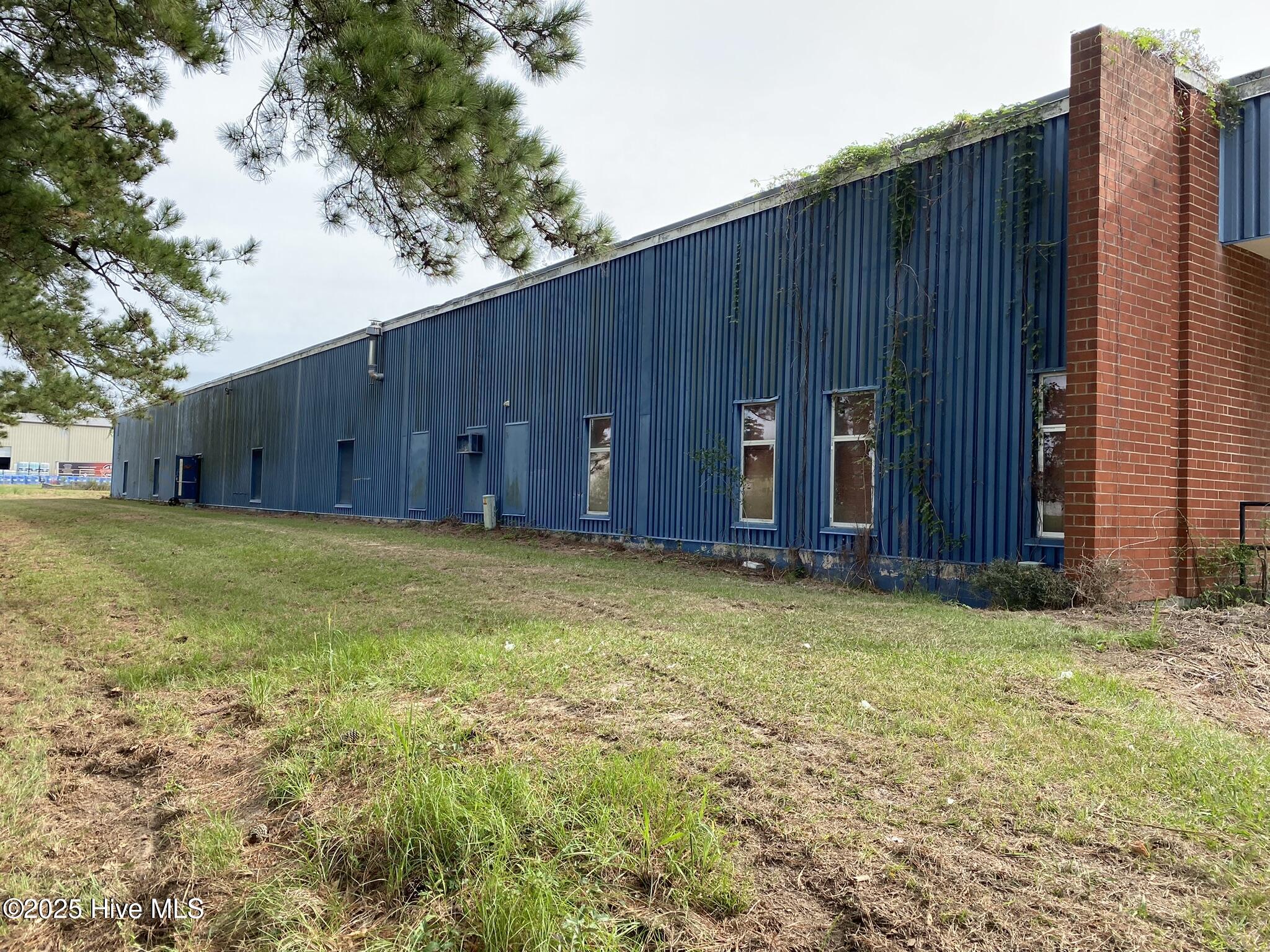 523 Flitter Hill Road Property Photo 13
