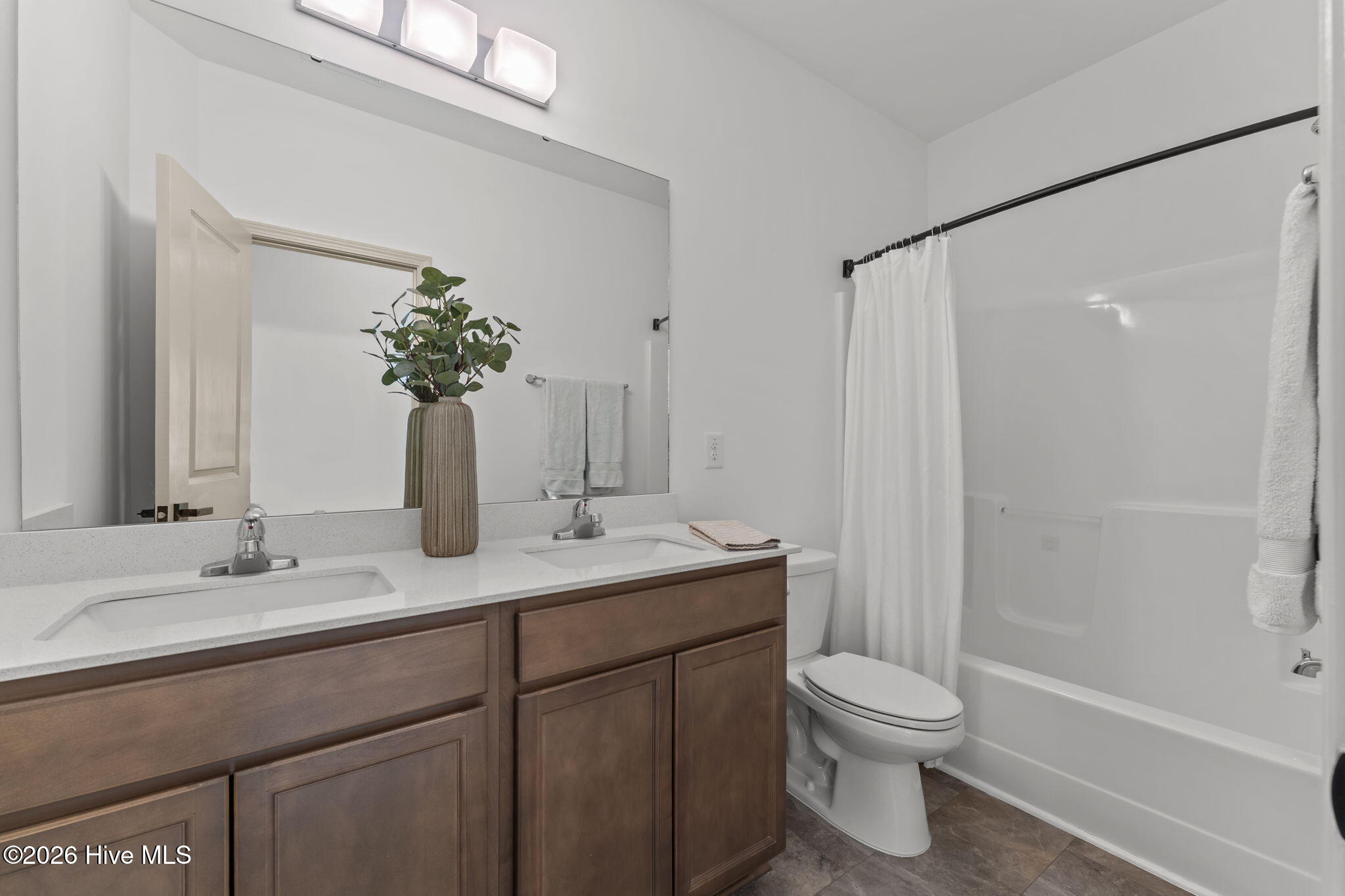 51 Walkabout Drive Property Photo 34