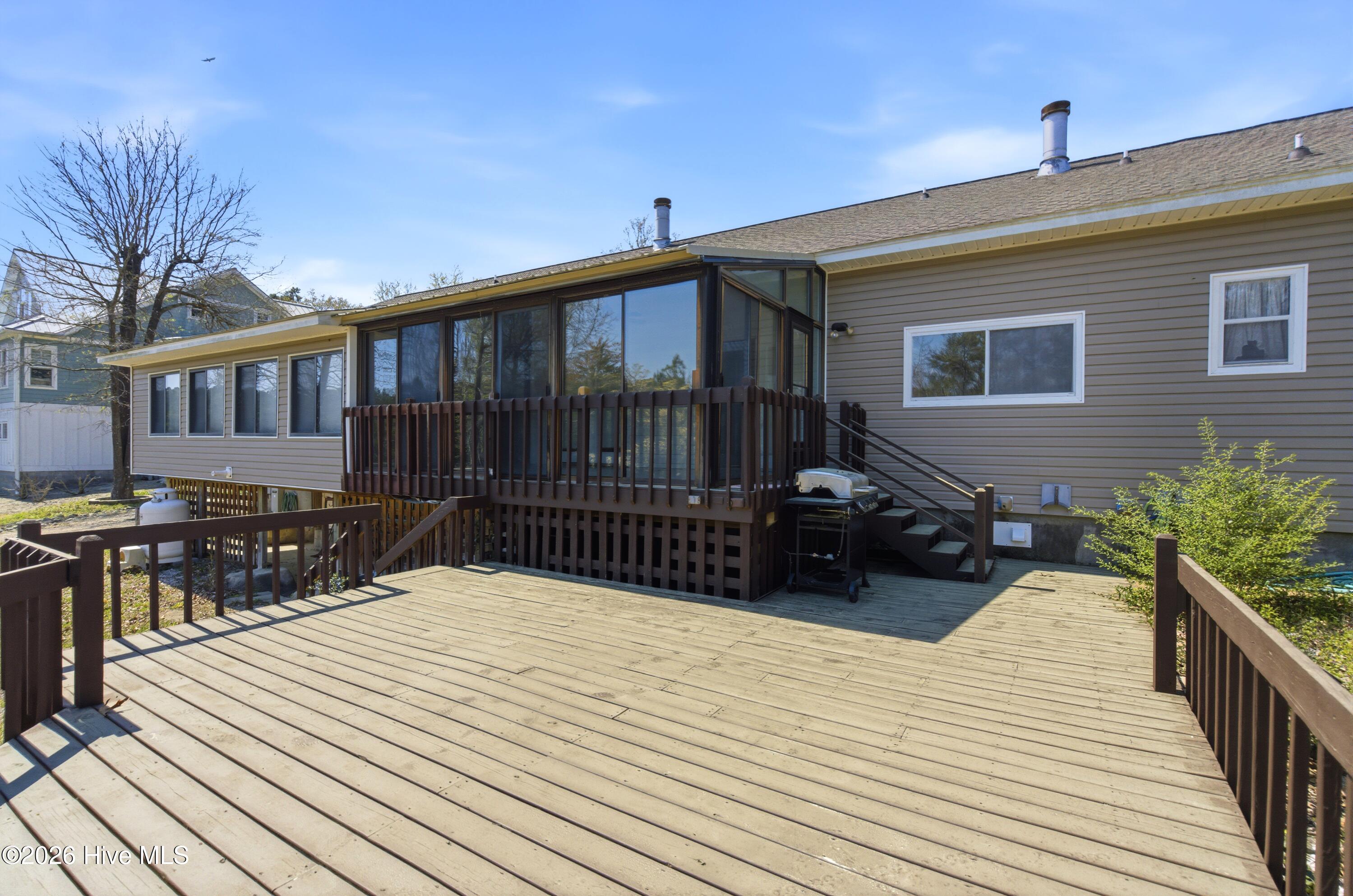 632 Ravenswood Road Property Photo 33