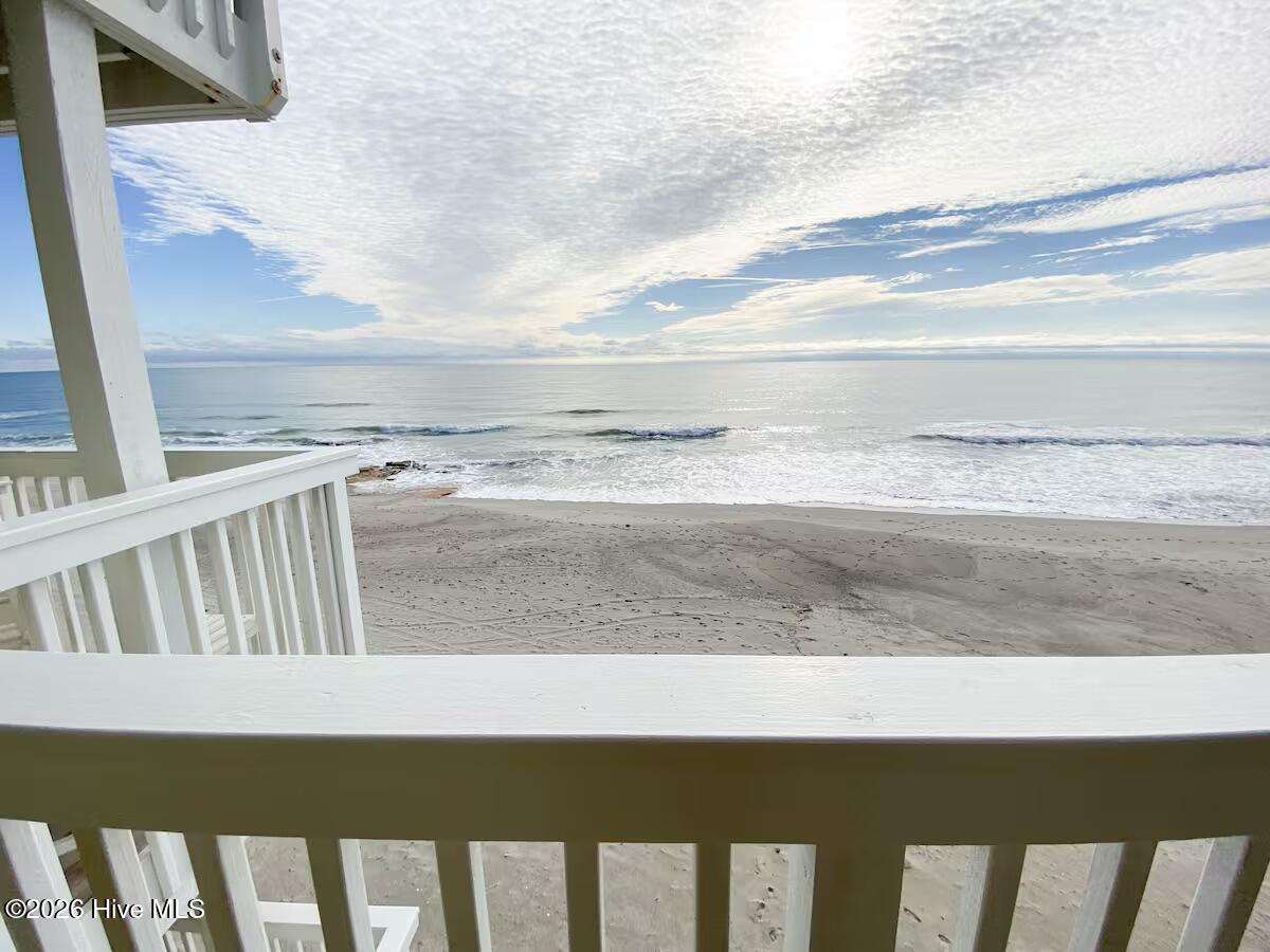 2120 Surfrider Court Property Photo 33