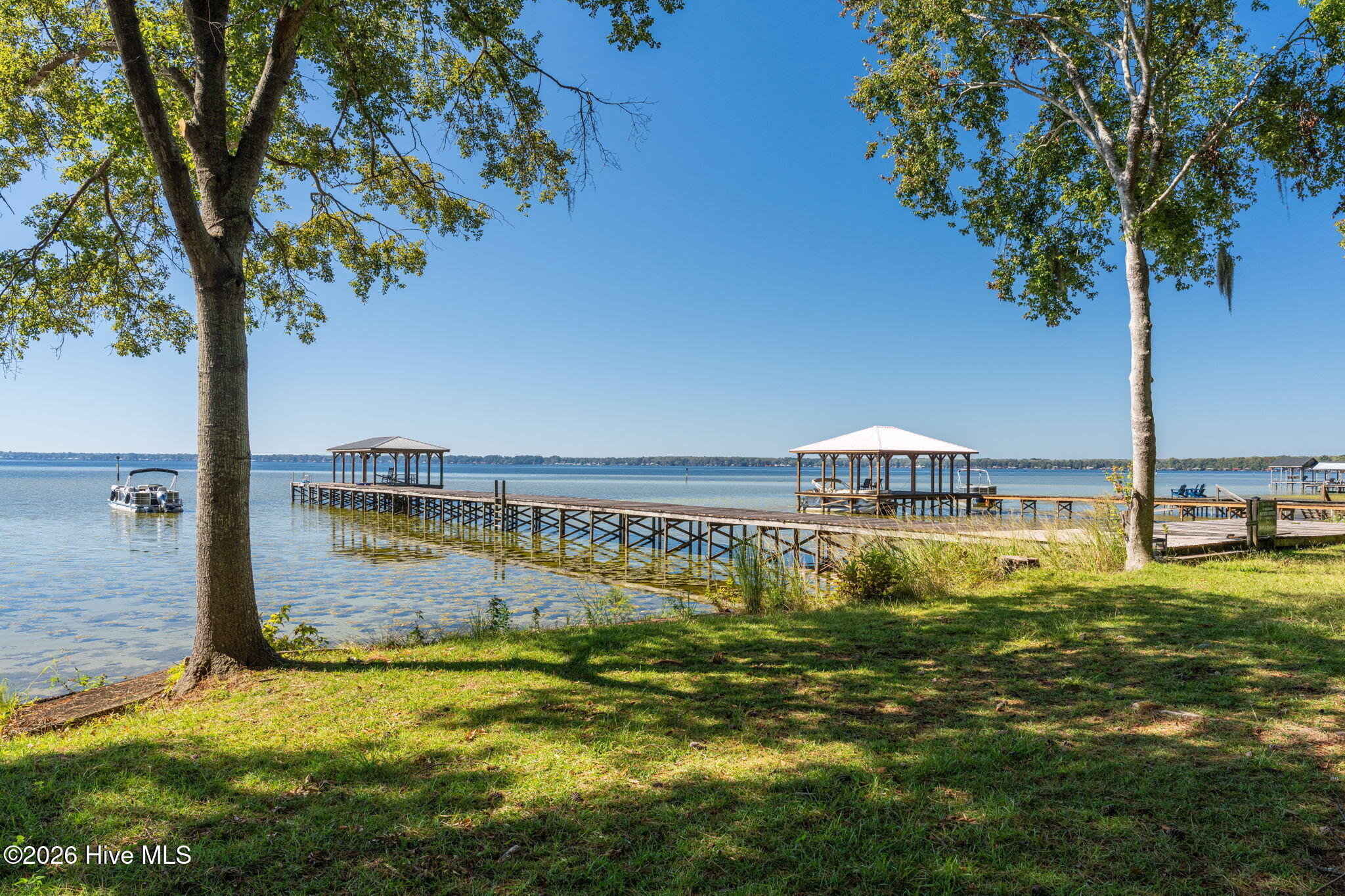 122 Live Oak Circle Property Photo 2